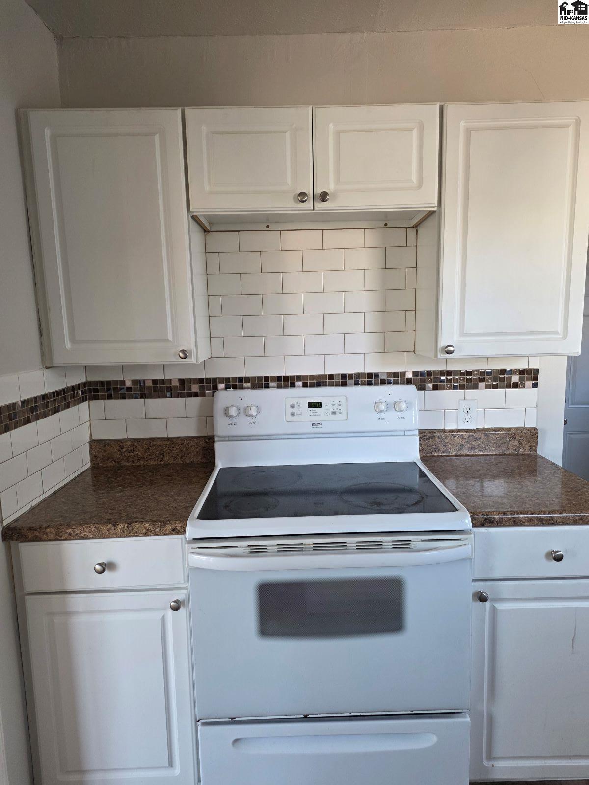 224 W 17th Hutchinson KS 67501