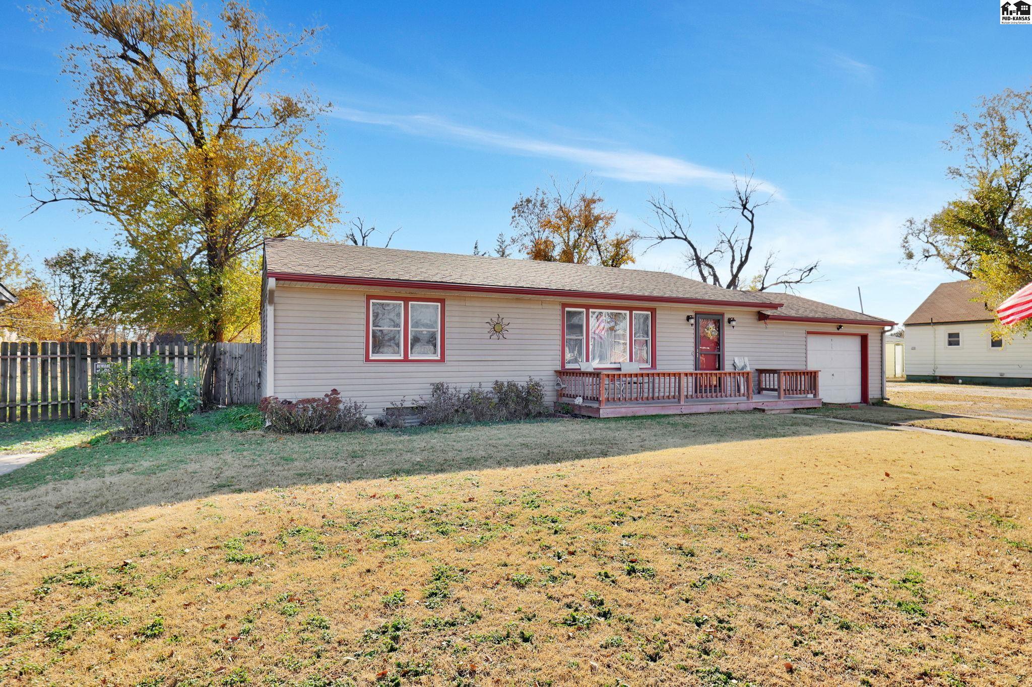 915 E 11th Avenue Hutchinson KS 67501