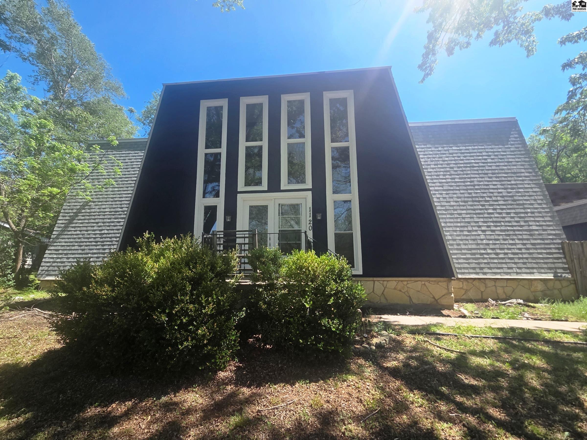 1120 Helen Street Augusta KS 67010