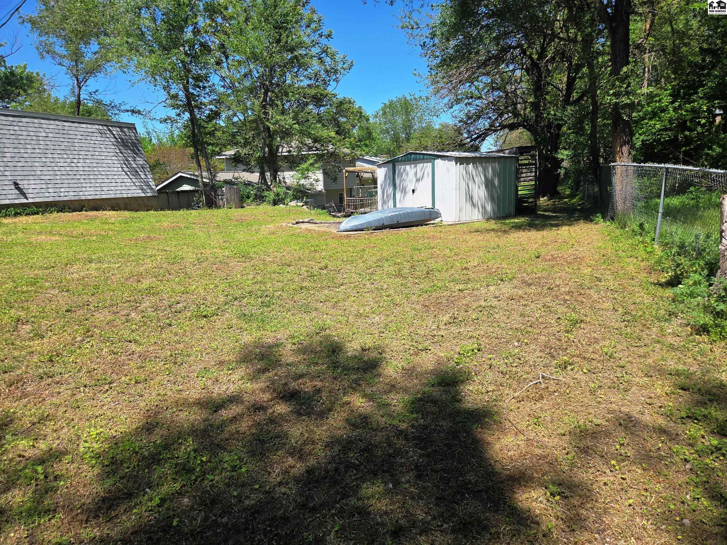 1120 Helen Street Augusta KS 67010