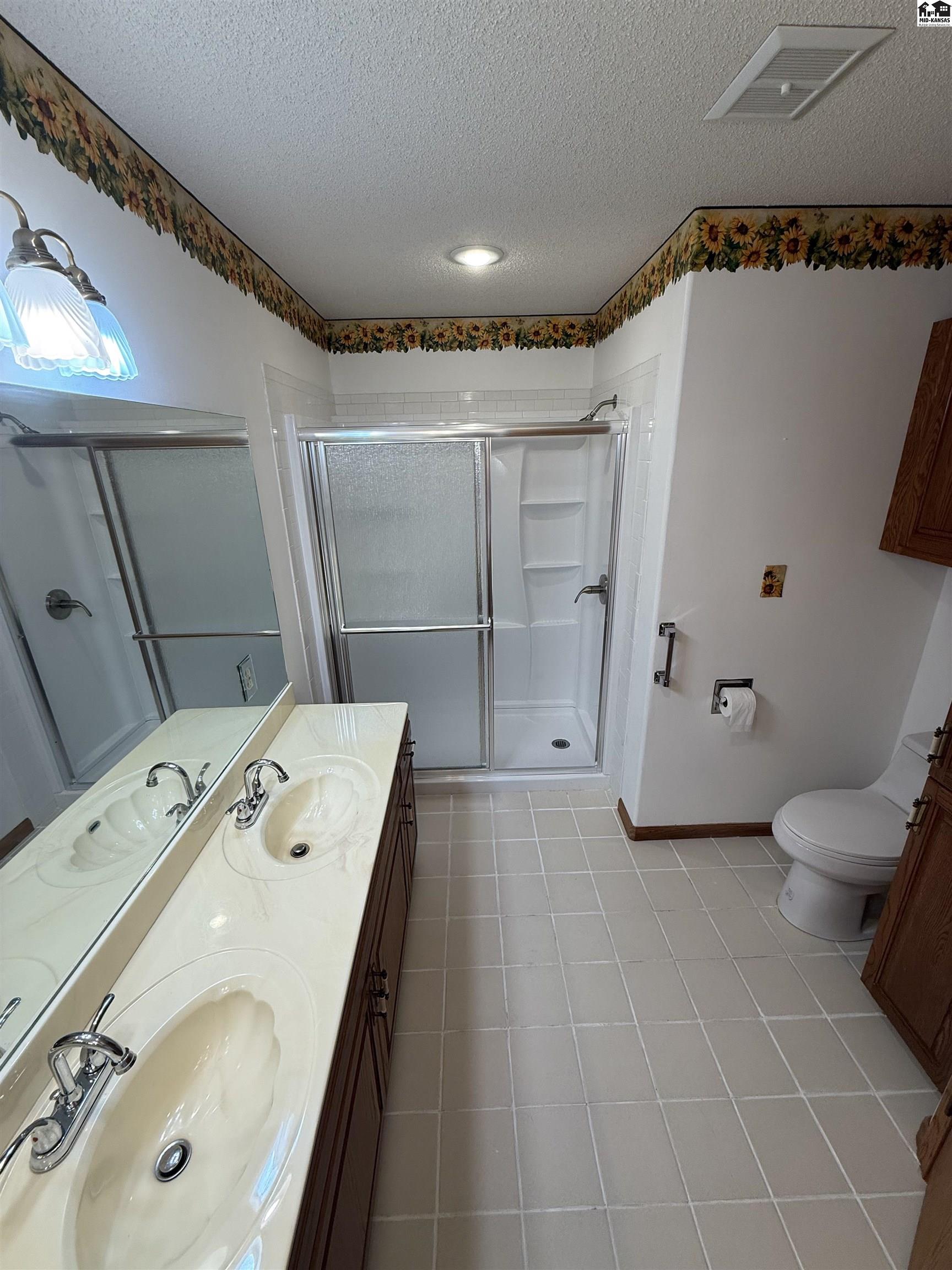 3405 N Severance Street Hutchinson KS 67502