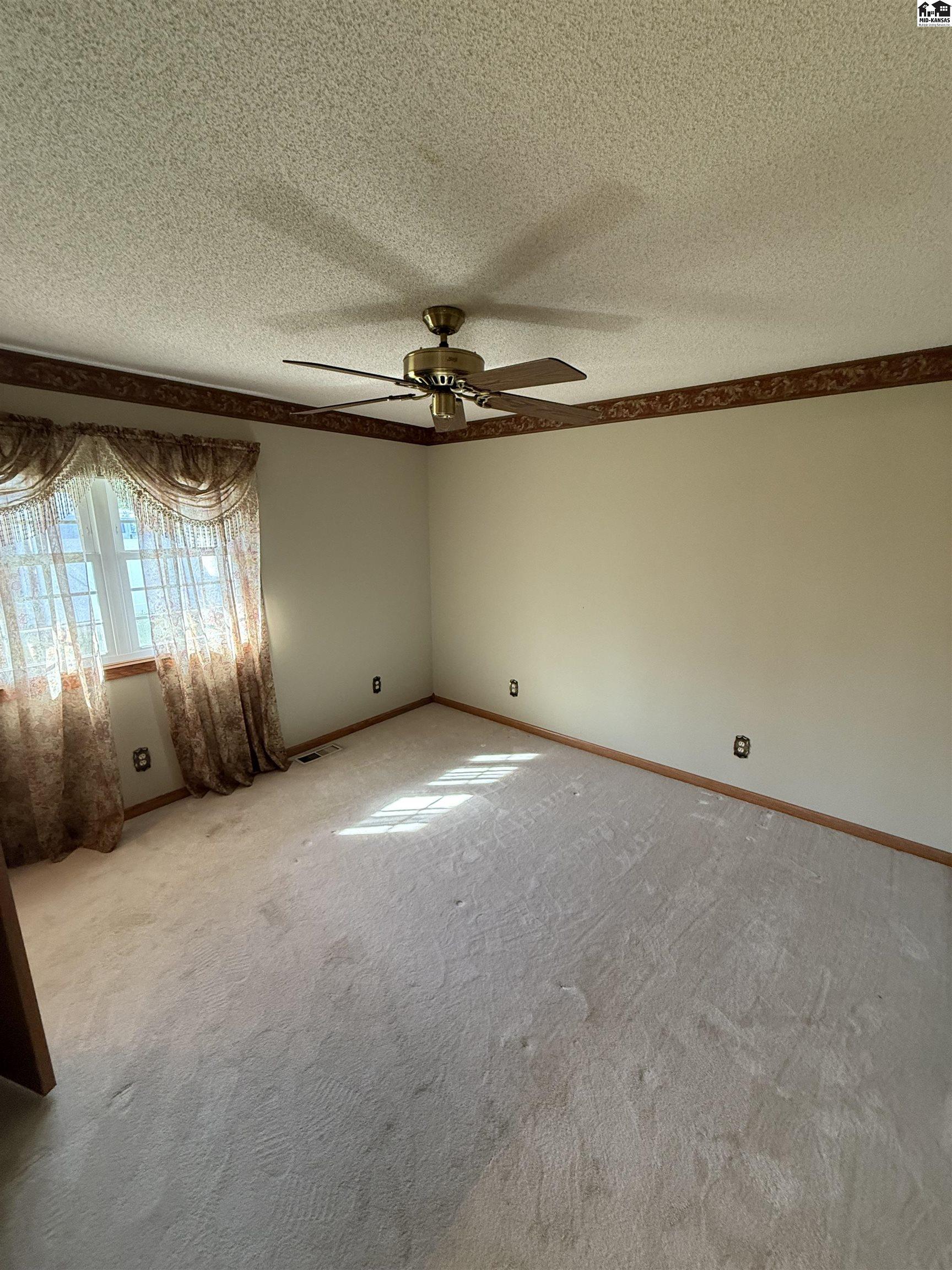 3405 N Severance Street Hutchinson KS 67502