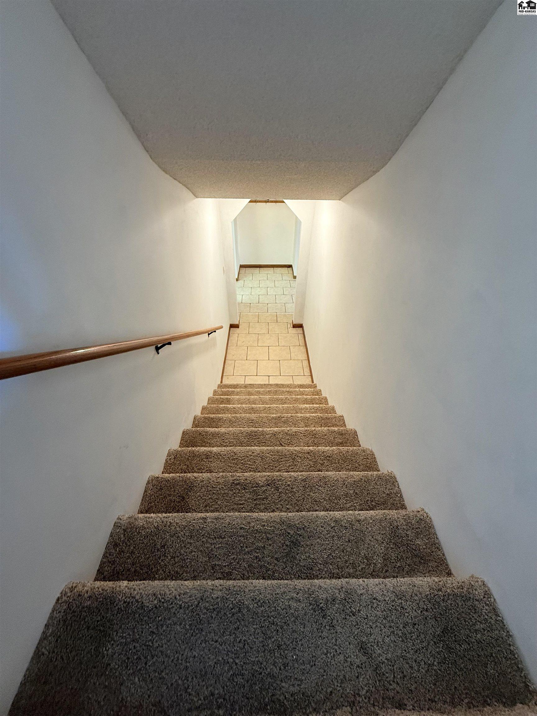 3405 N Severance Street Hutchinson KS 67502