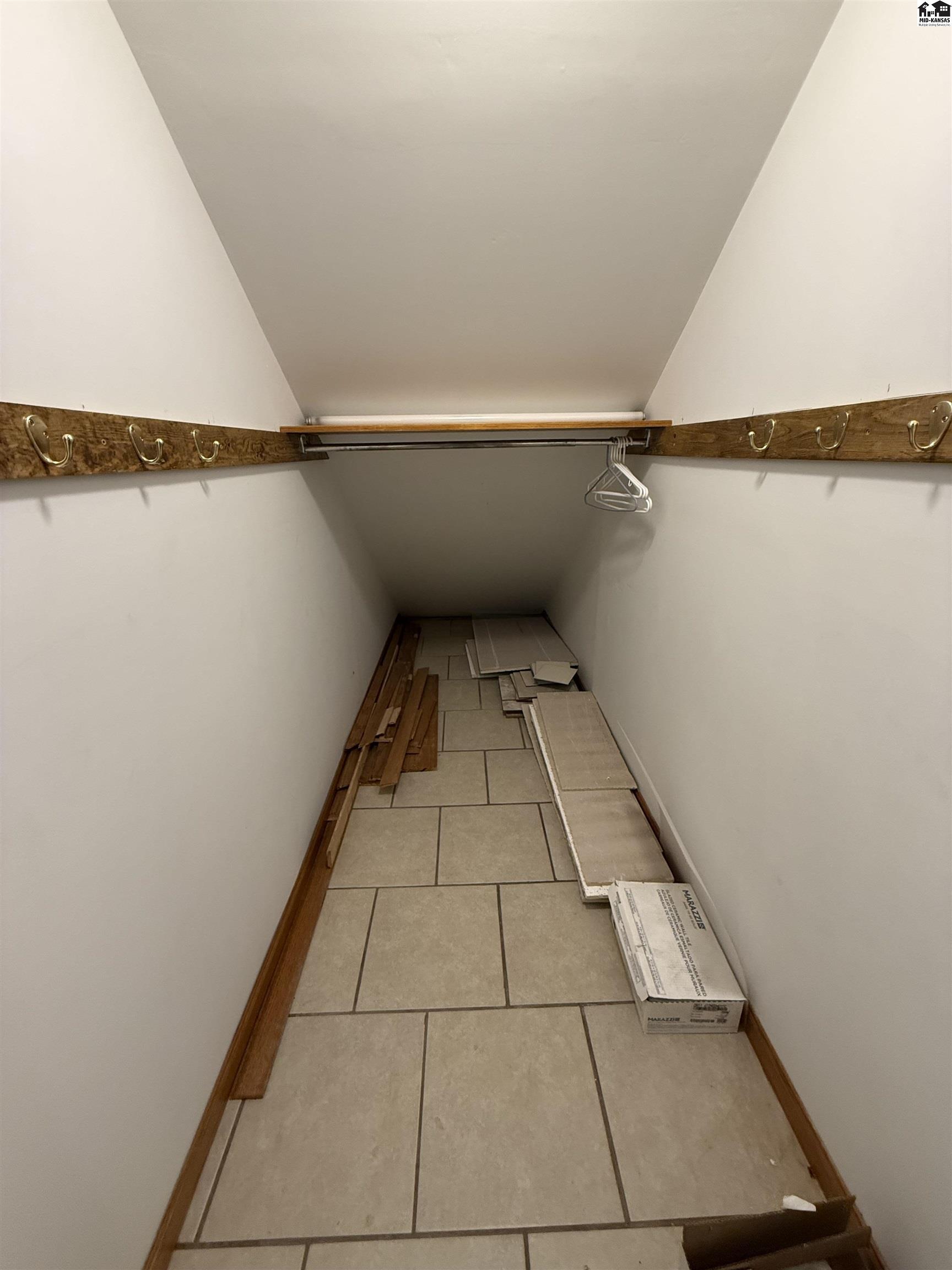 3405 N Severance Street Hutchinson KS 67502