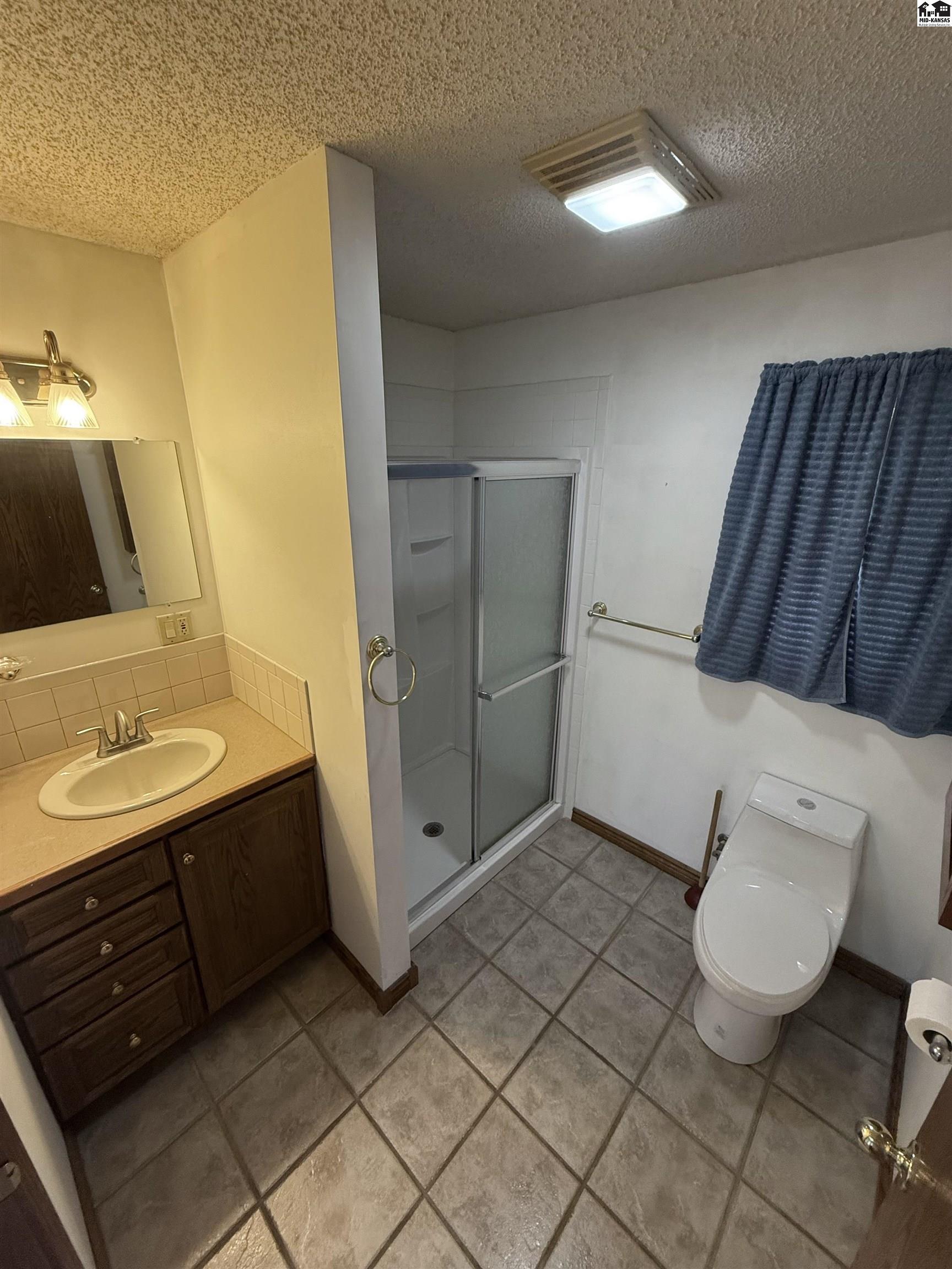 3405 N Severance Street Hutchinson KS 67502