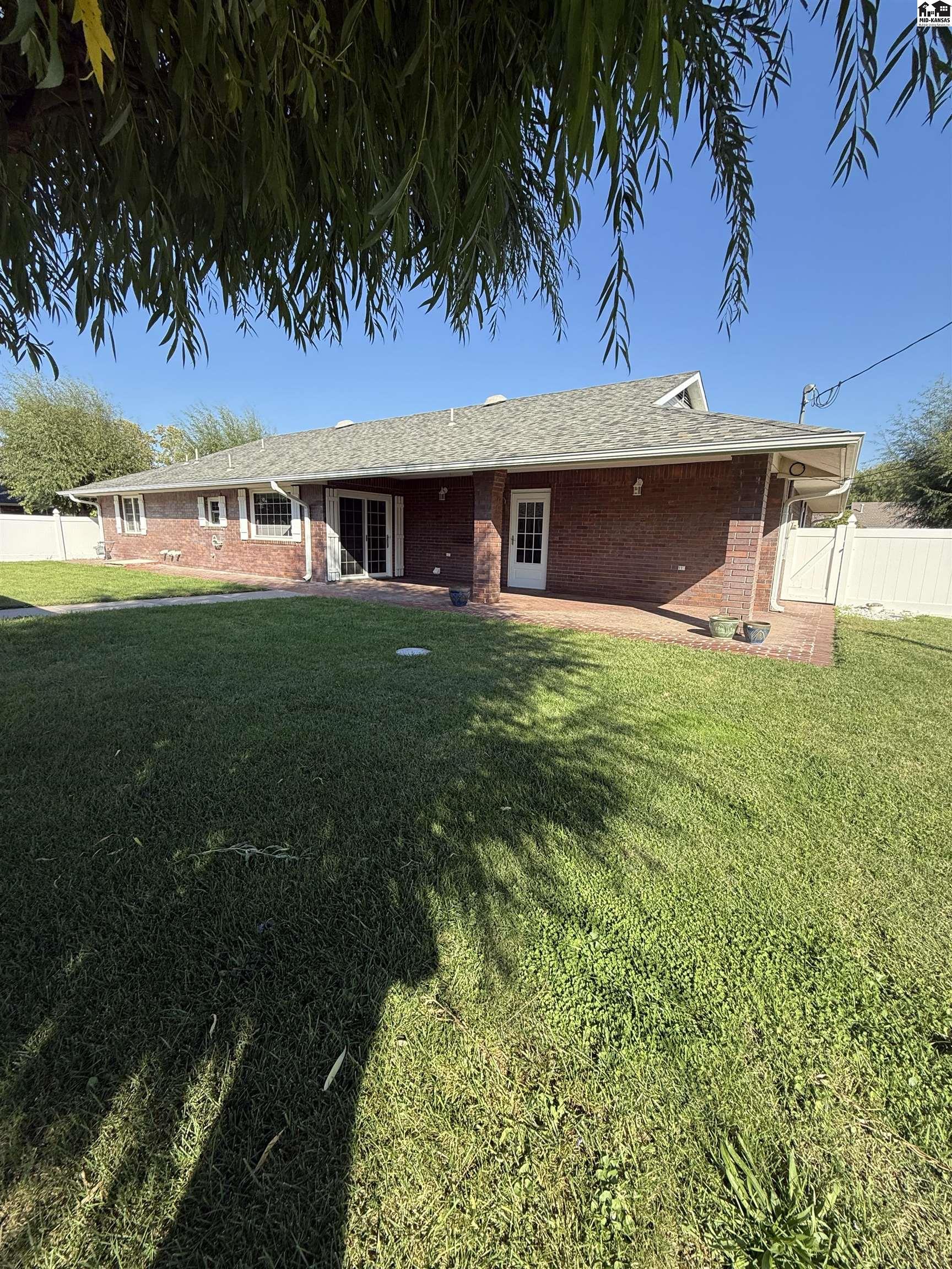 3405 N Severance Street Hutchinson KS 67502