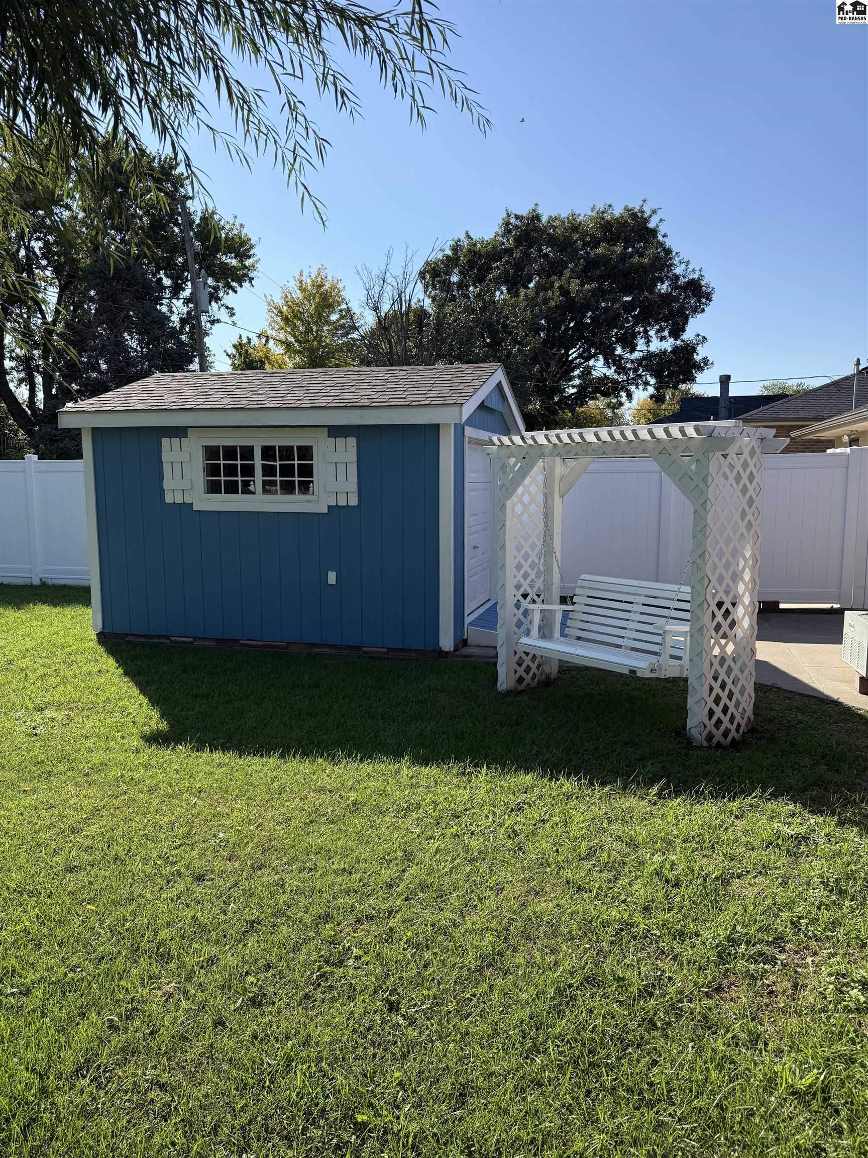 3405 N Severance Street Hutchinson KS 67502