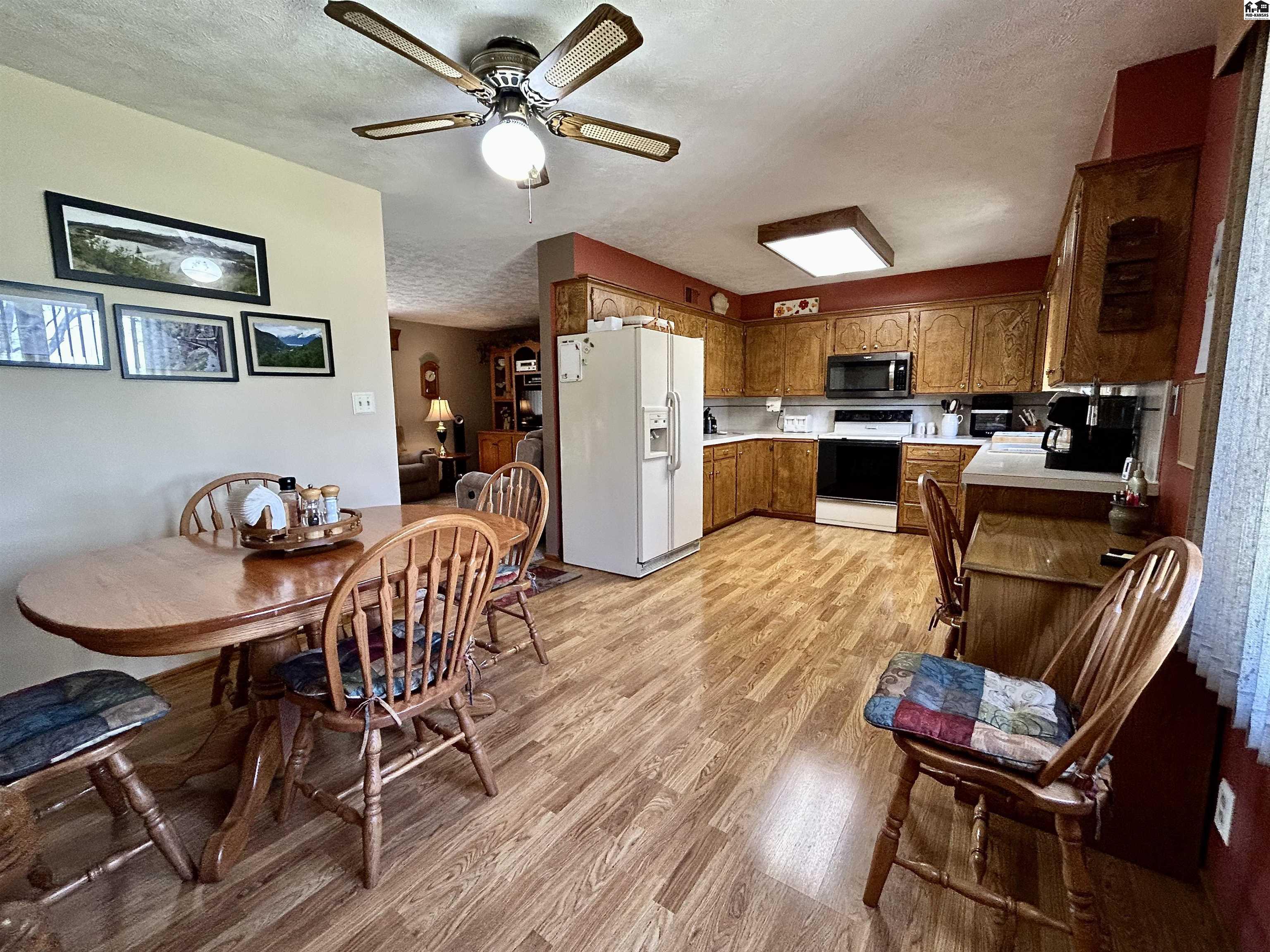 4102 Rowland Road Hutchinson KS 67502