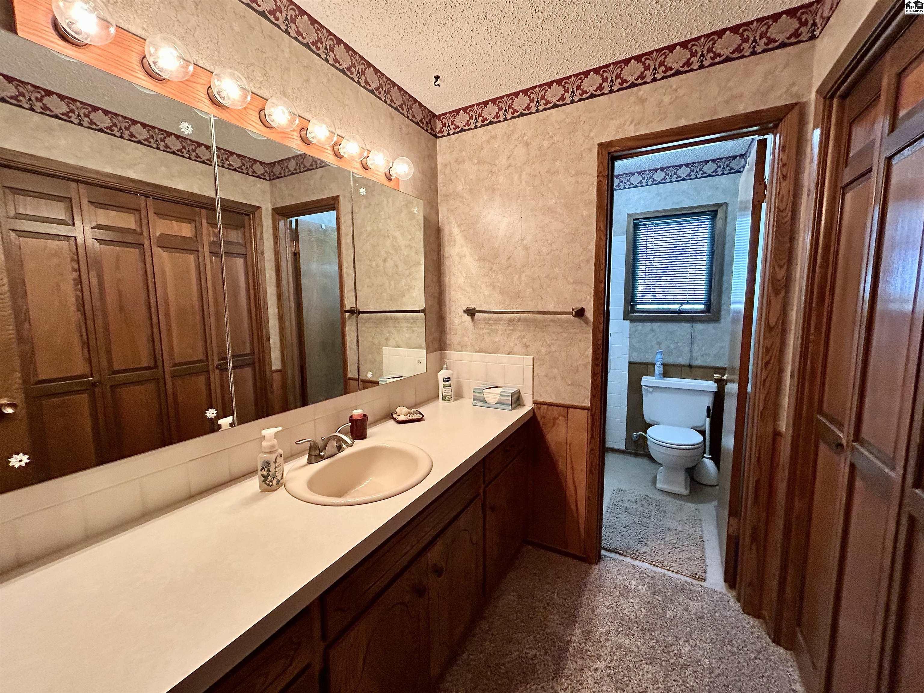4102 Rowland Road Hutchinson KS 67502