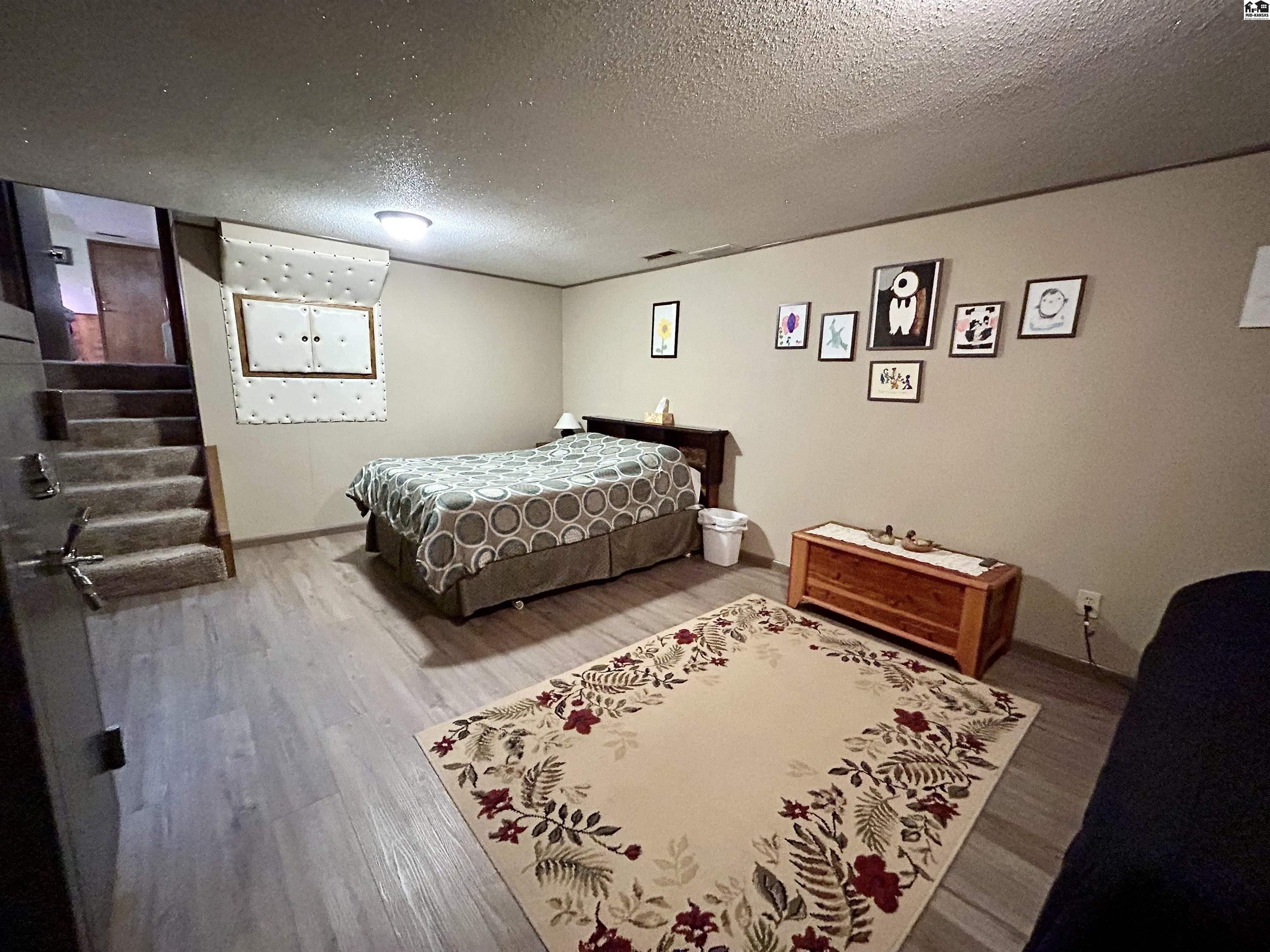 4102 Rowland Road Hutchinson KS 67502