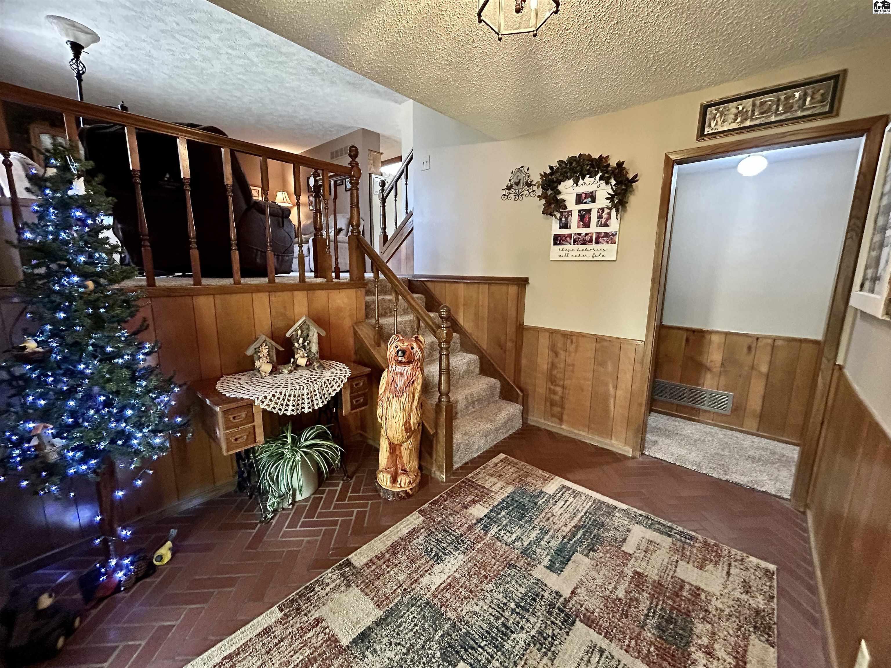 4102 Rowland Road Hutchinson KS 67502