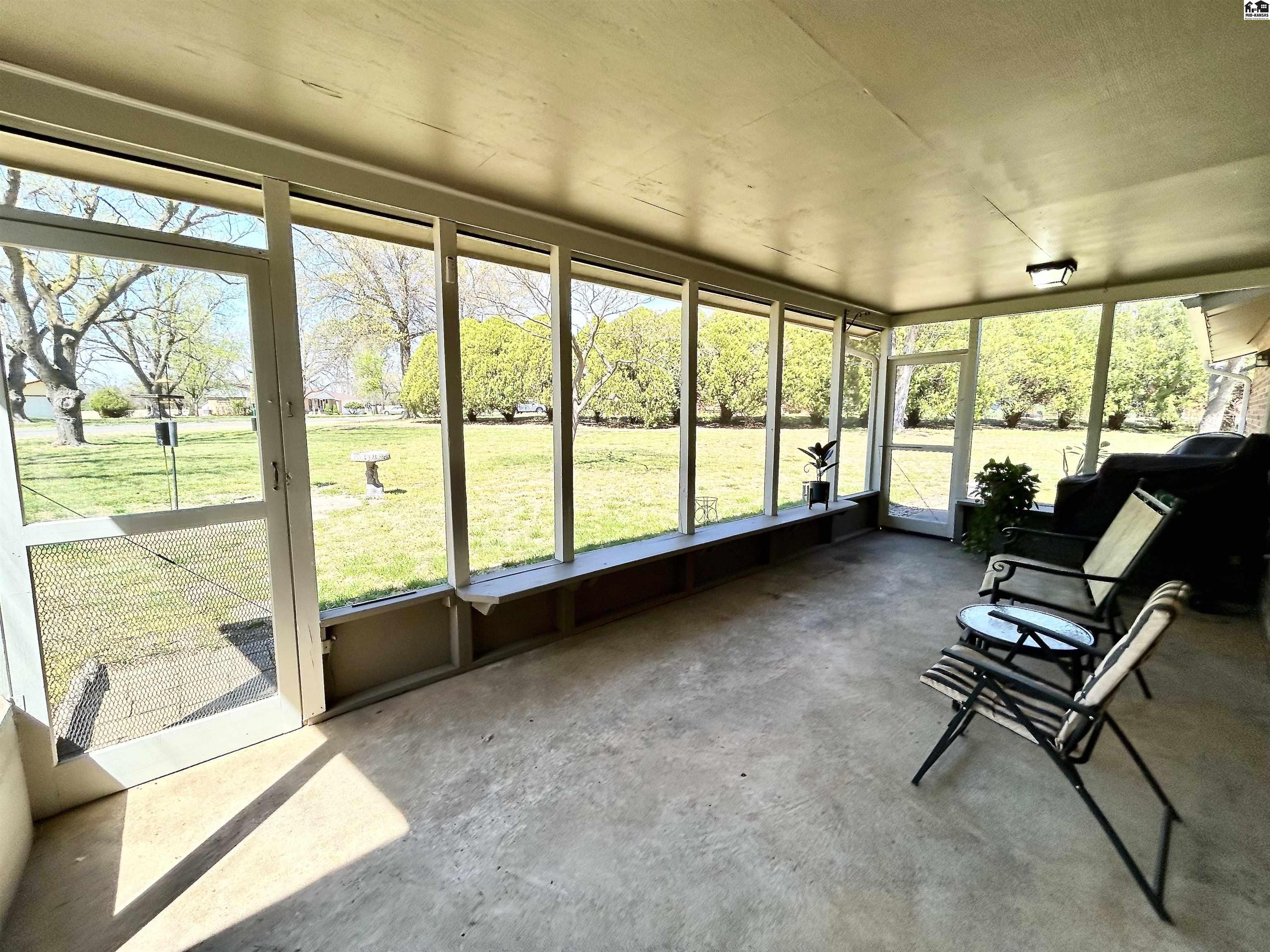 4102 Rowland Road Hutchinson KS 67502