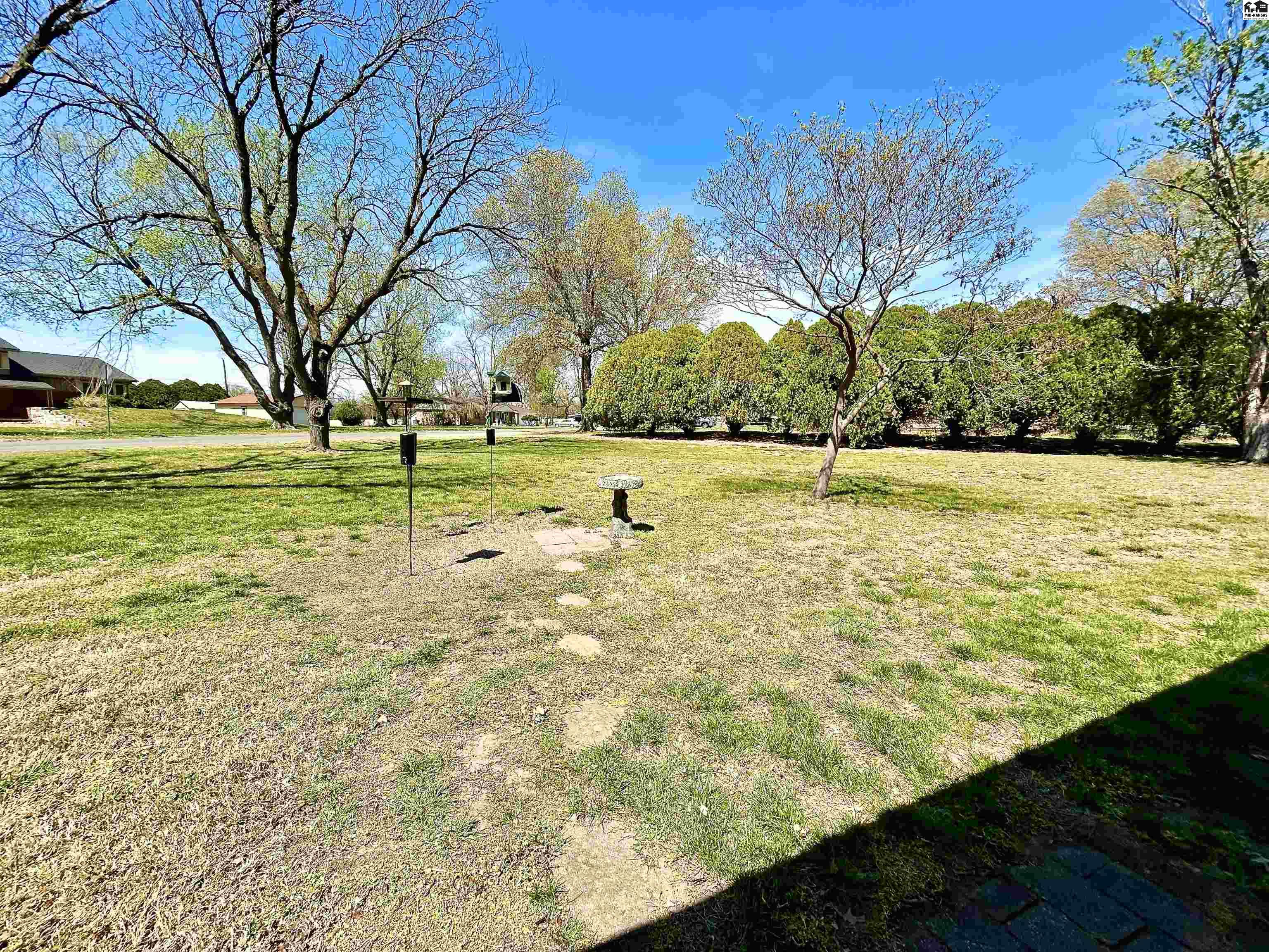 4102 Rowland Road Hutchinson KS 67502