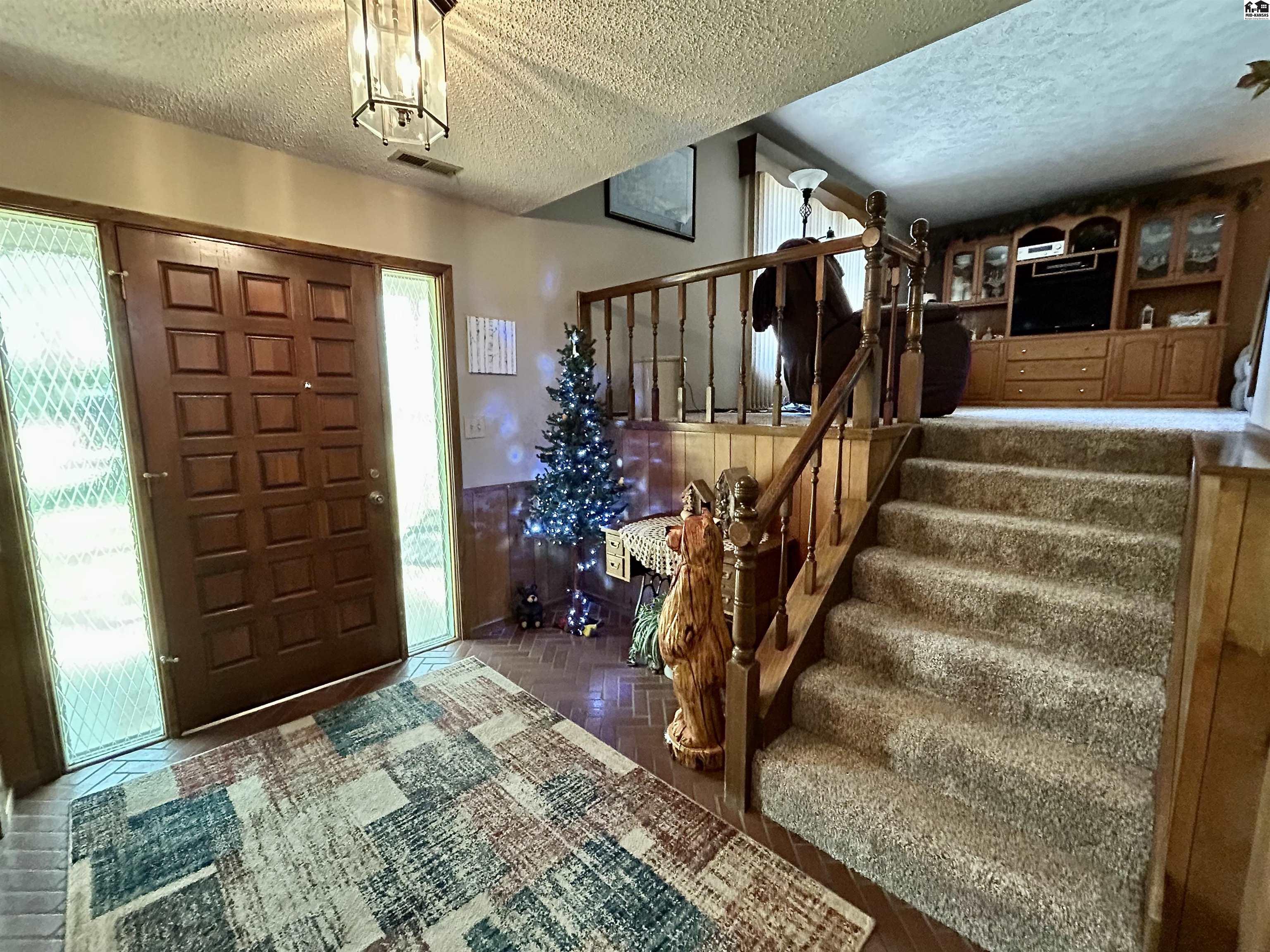 4102 Rowland Road Hutchinson KS 67502