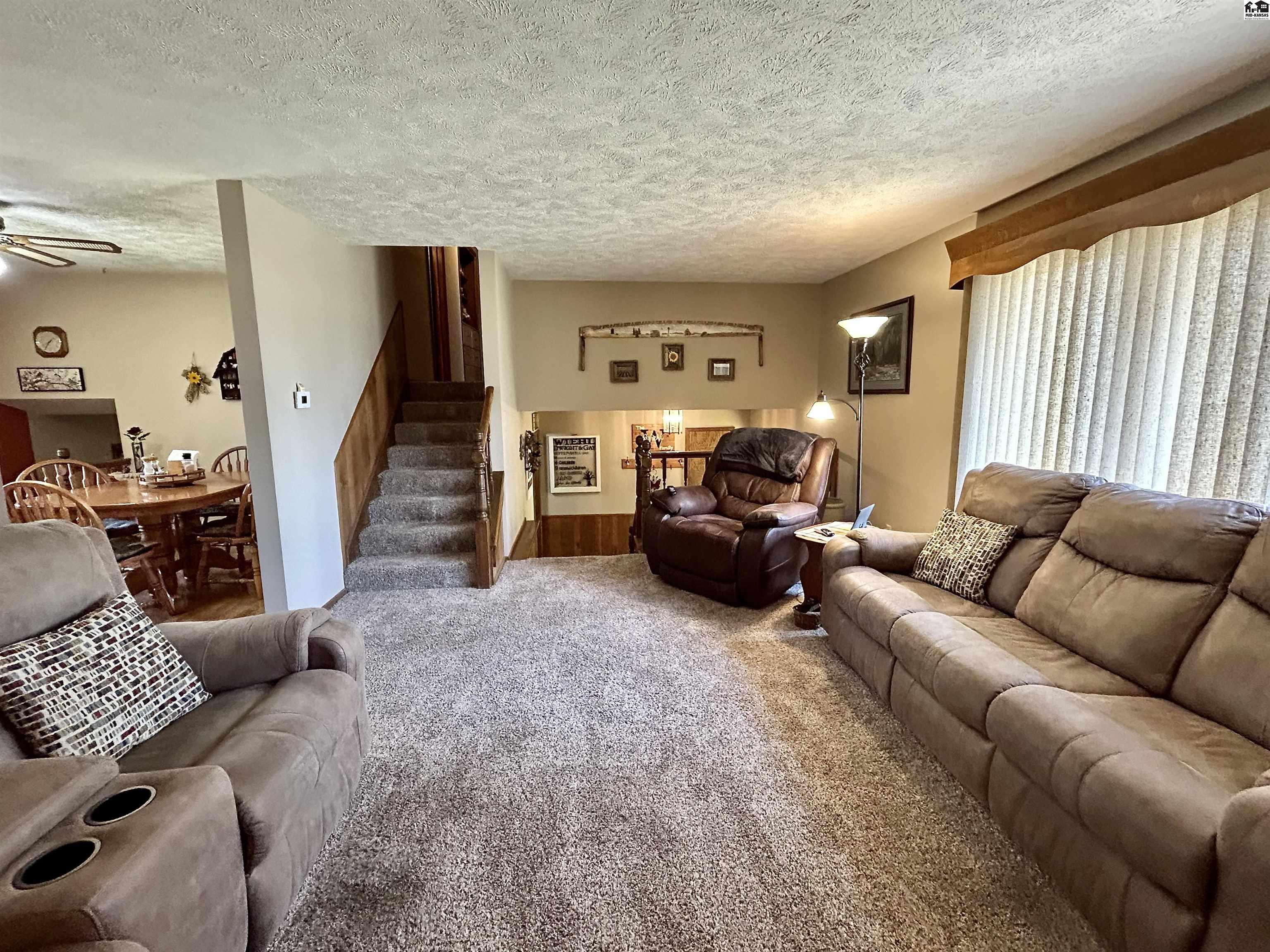 4102 Rowland Road Hutchinson KS 67502