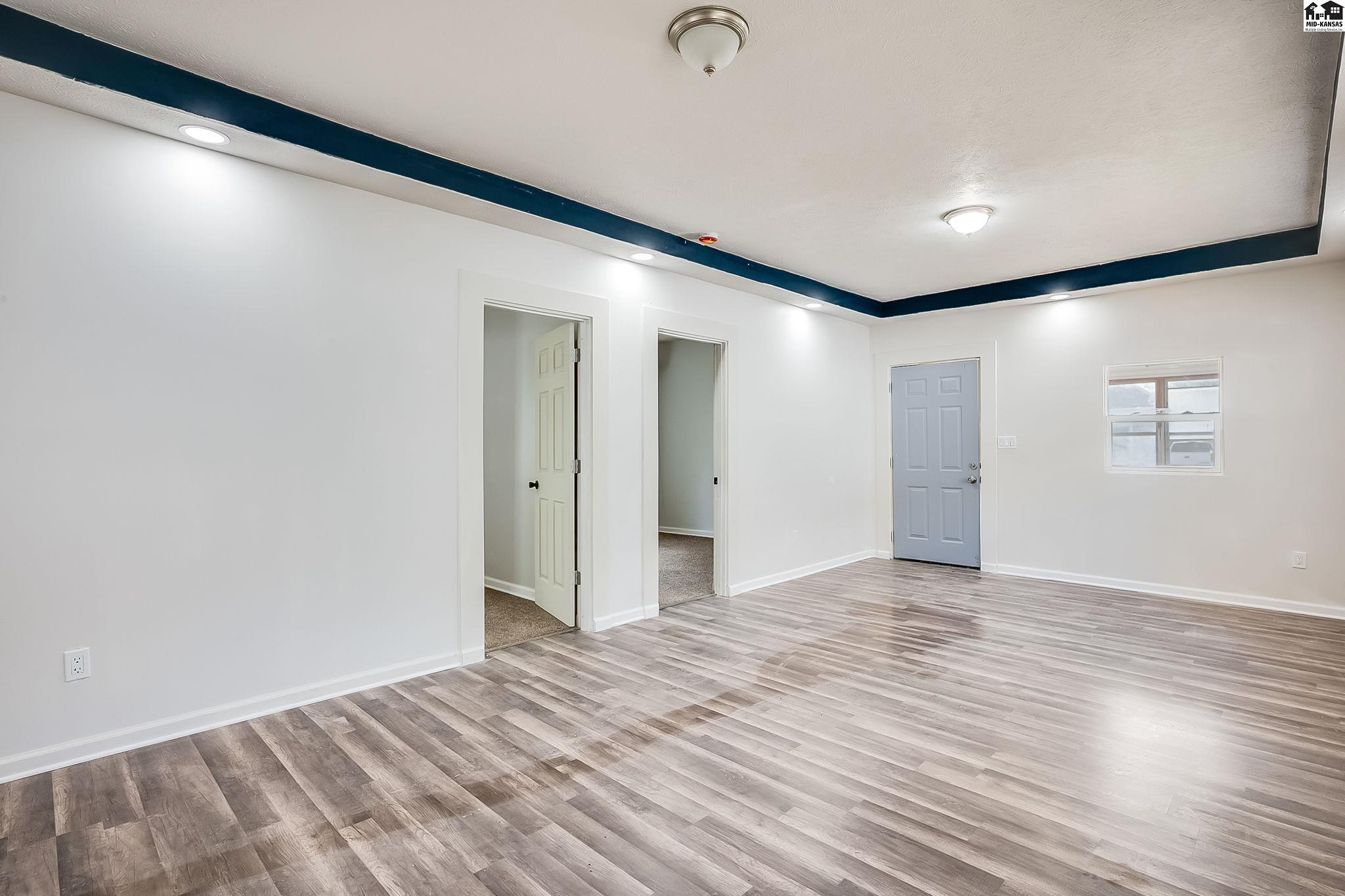 724 E 1st Avenue Hutchinson KS 67501