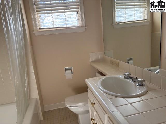 400 Hyde Park Drive Hutchinson KS 67502