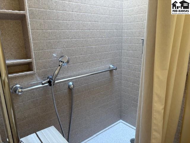 400 Hyde Park Drive Hutchinson KS 67502