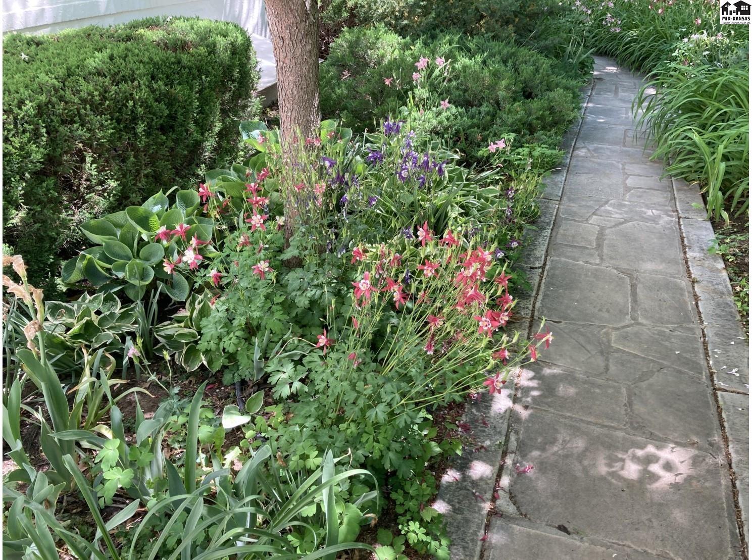 400 Hyde Park Drive Hutchinson KS 67502