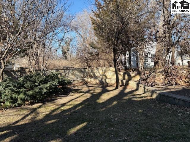 400 Hyde Park Drive Hutchinson KS 67502