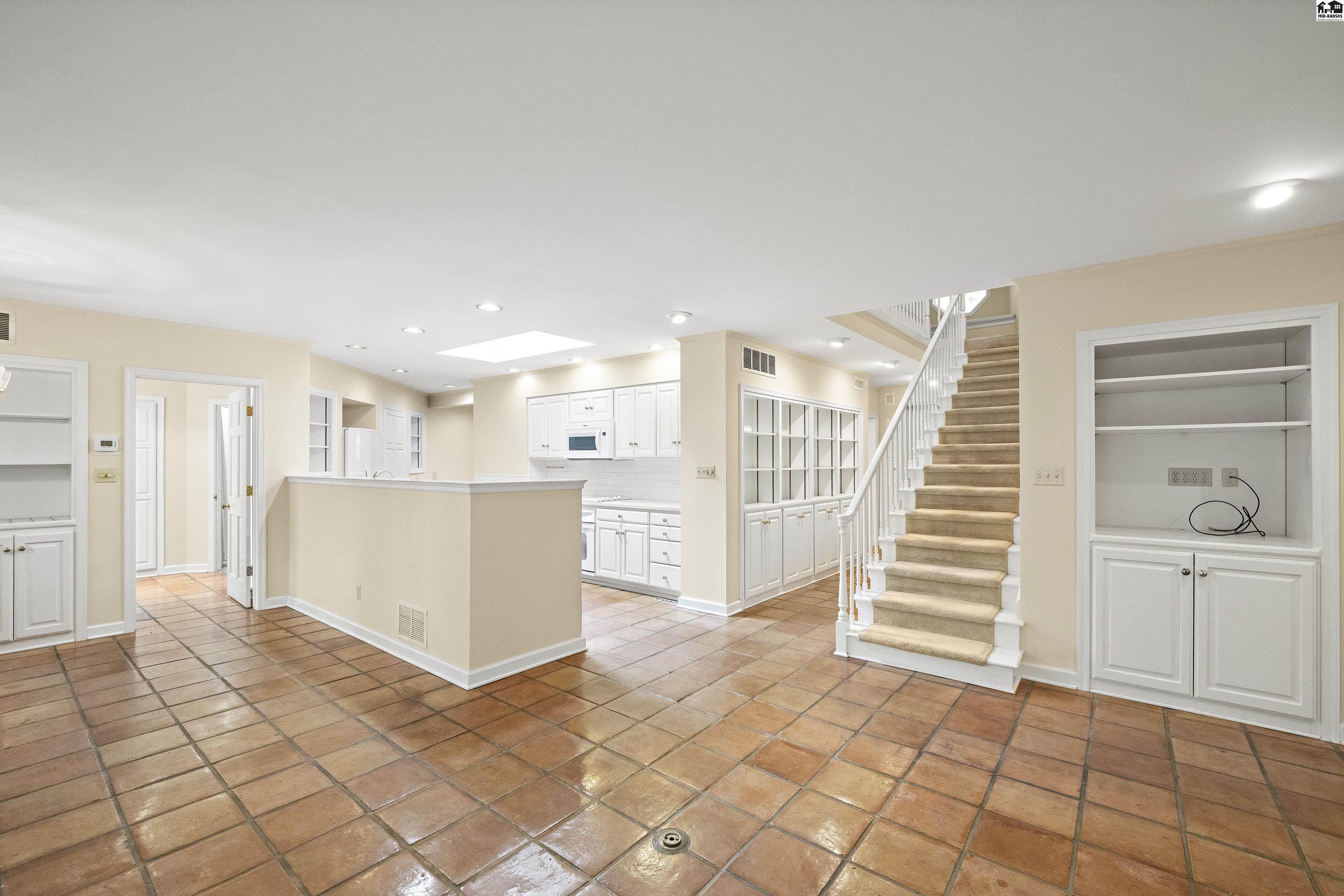 400 Hyde Park Drive Hutchinson KS 67502