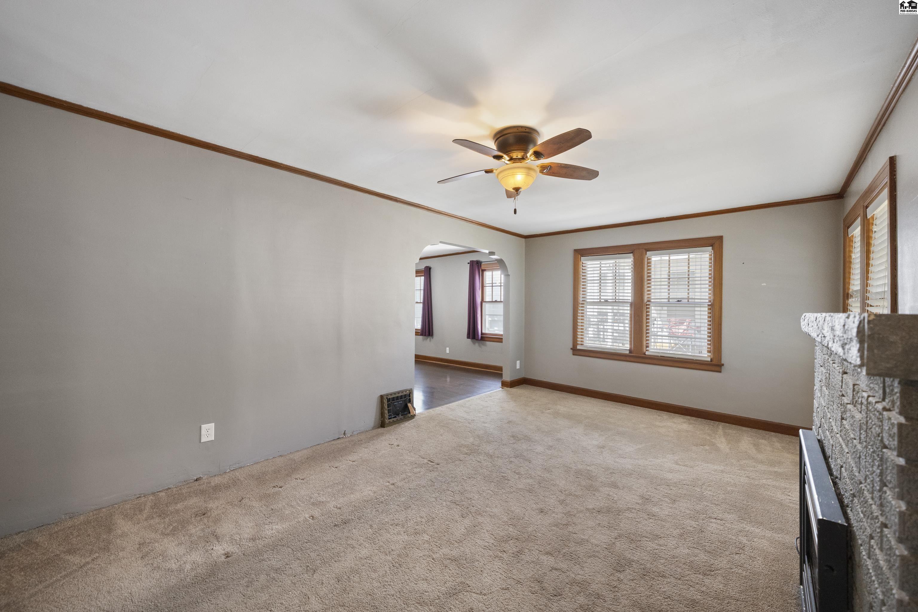 303 W 18th Avenue Hutchinson KS 67502