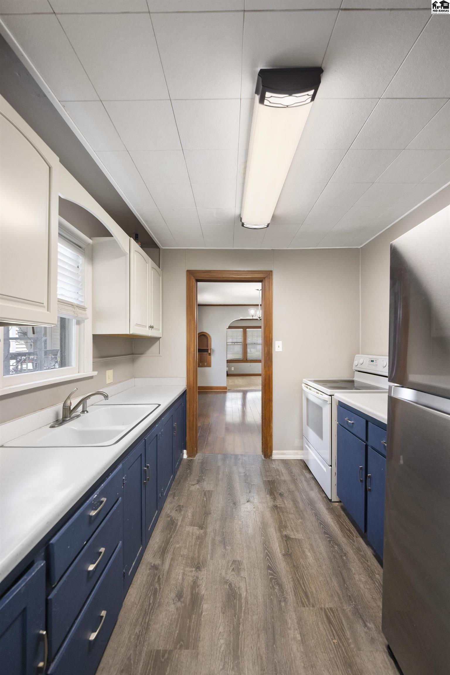 303 W 18th Avenue Hutchinson KS 67502