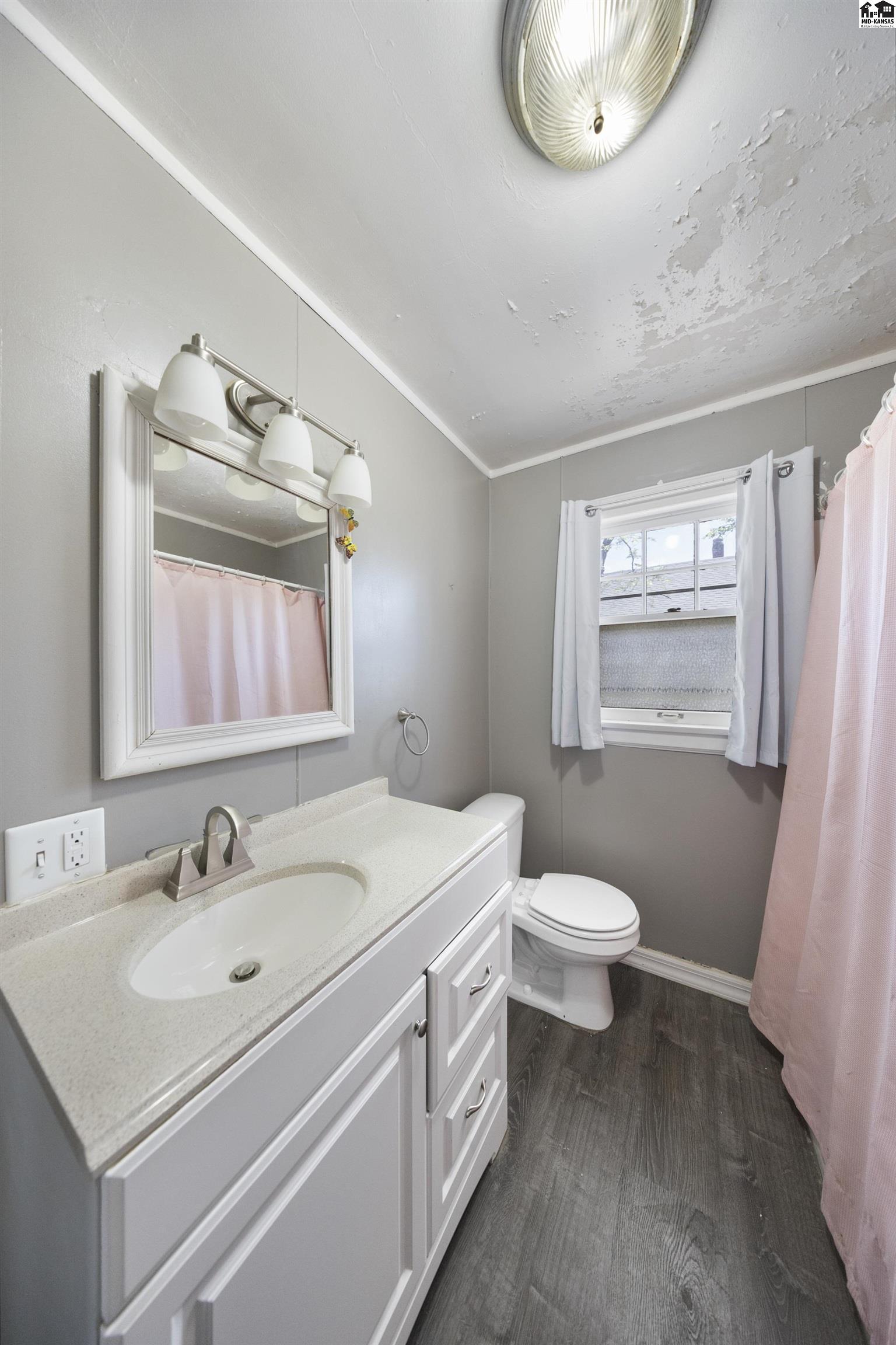 303 W 18th Avenue Hutchinson KS 67502