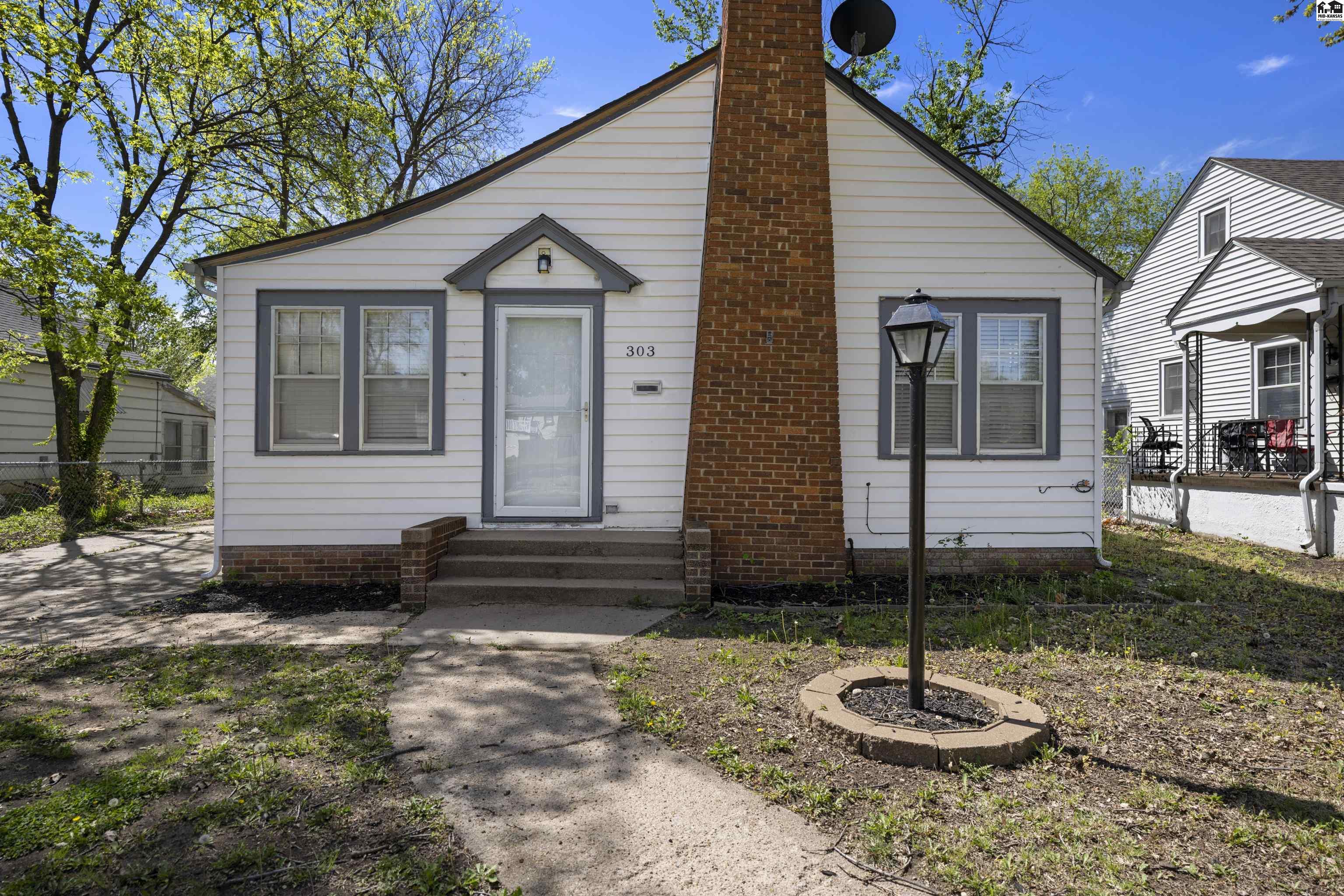 303 W 18th Avenue Hutchinson KS 67502