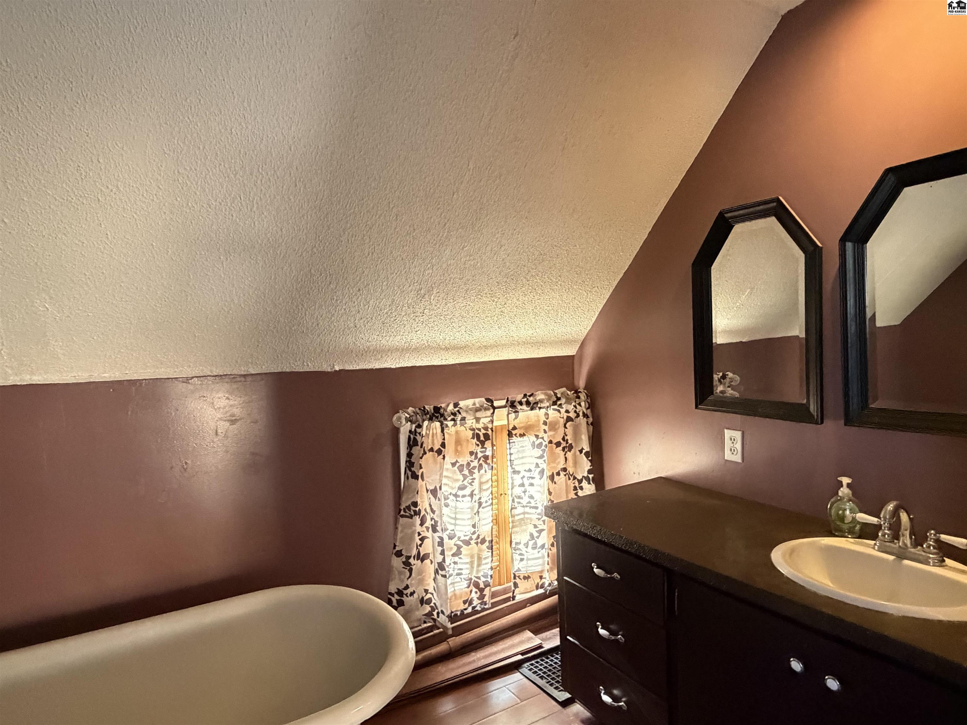 619 E Kansas Avenue Mcpherson KS 67460-0000