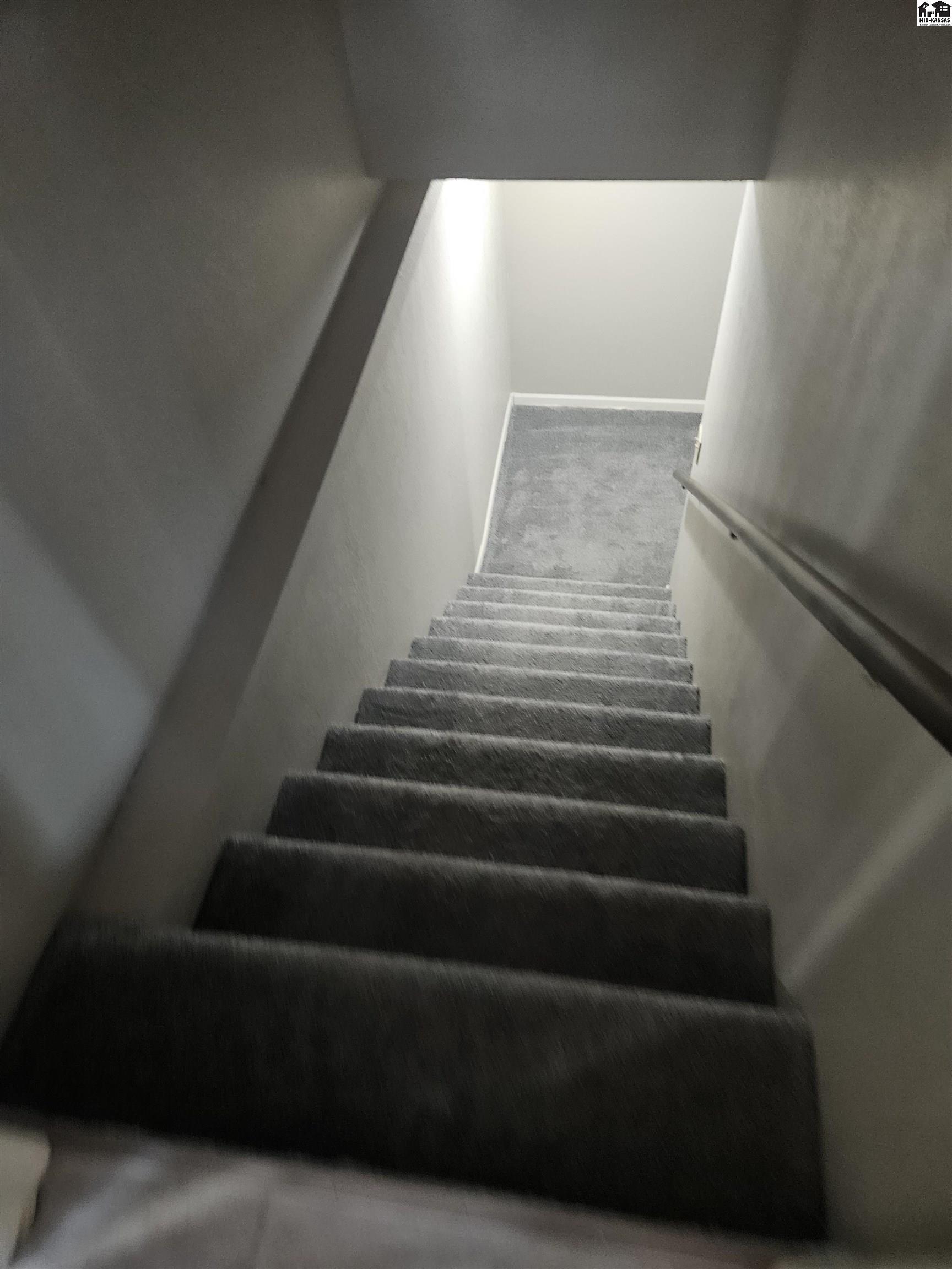 5829 Kenawee Street Bel Aire KS 67220