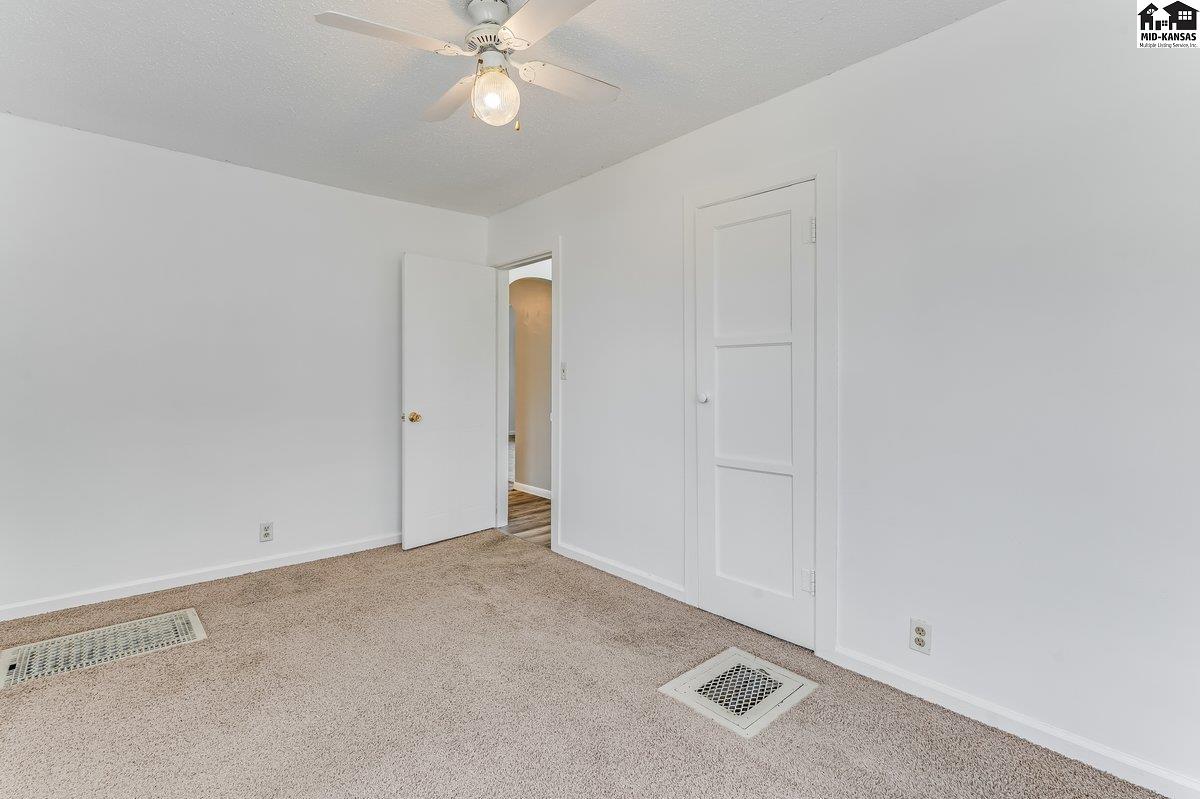 925 E 10th Avenue Hutchinson KS 67501