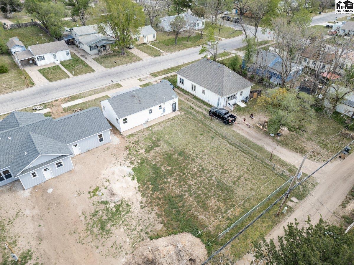 925 E 10th Avenue Hutchinson KS 67501