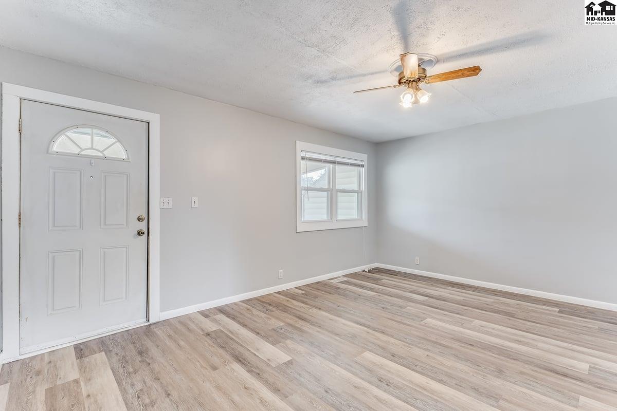 925 E 10th Avenue Hutchinson KS 67501