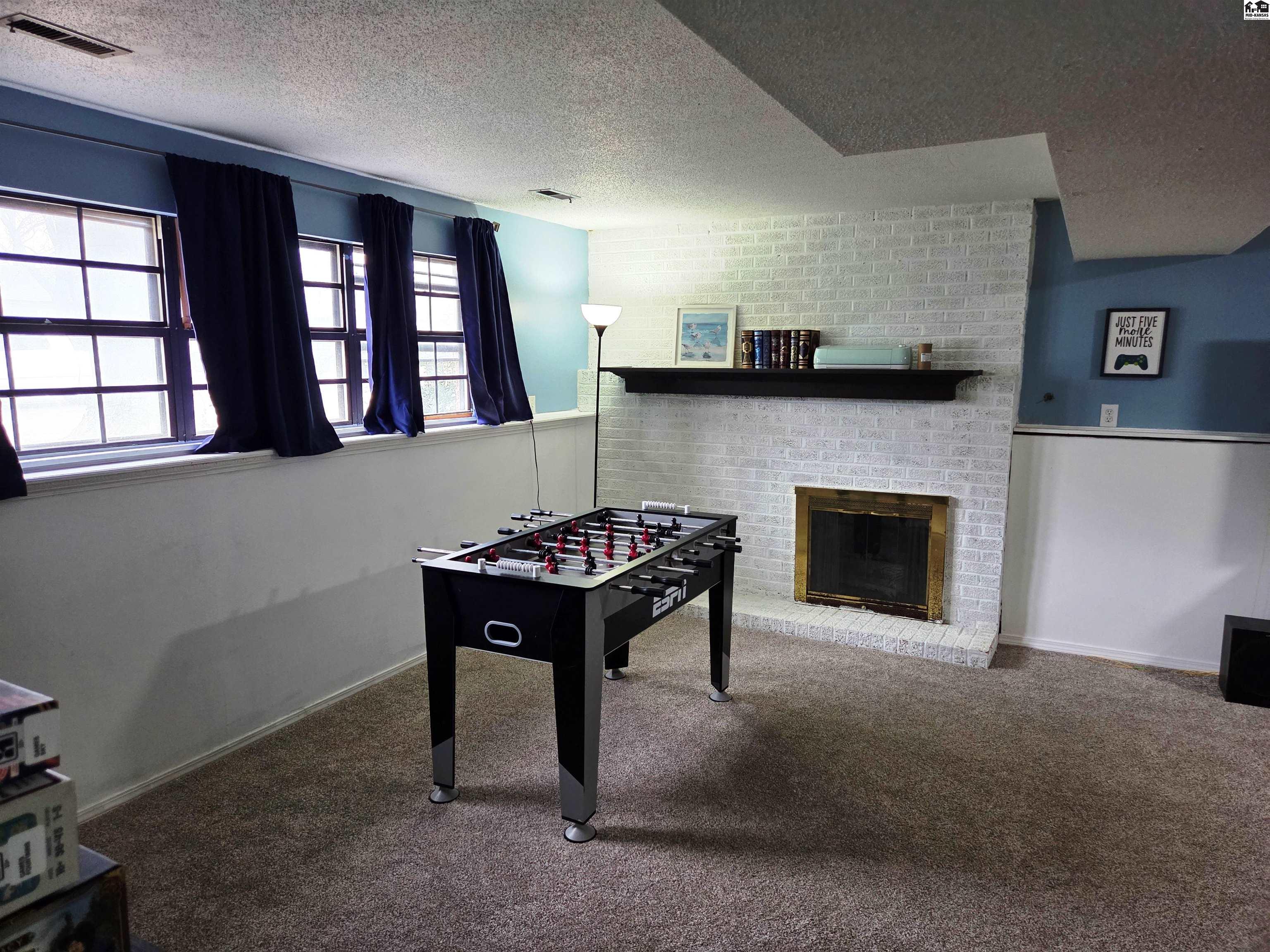 916 W 10th Street Newton KS 67114