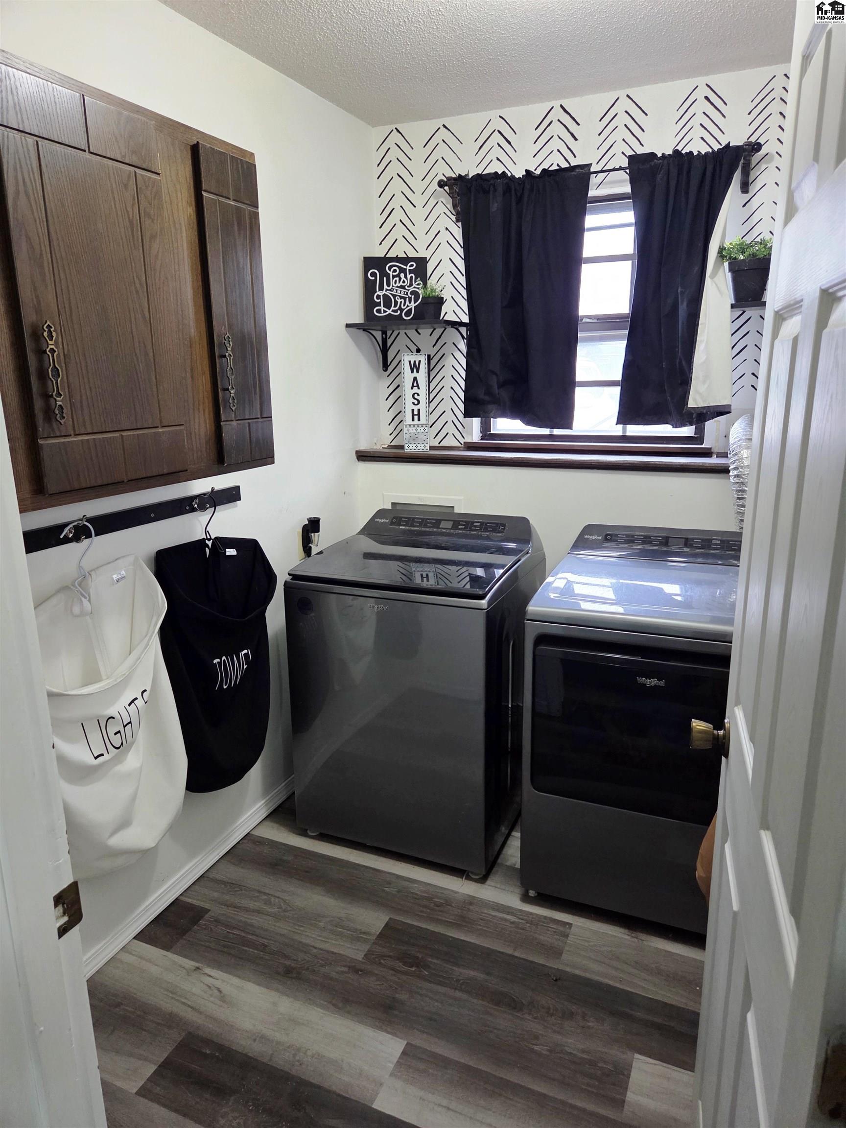 916 W 10th Street Newton KS 67114