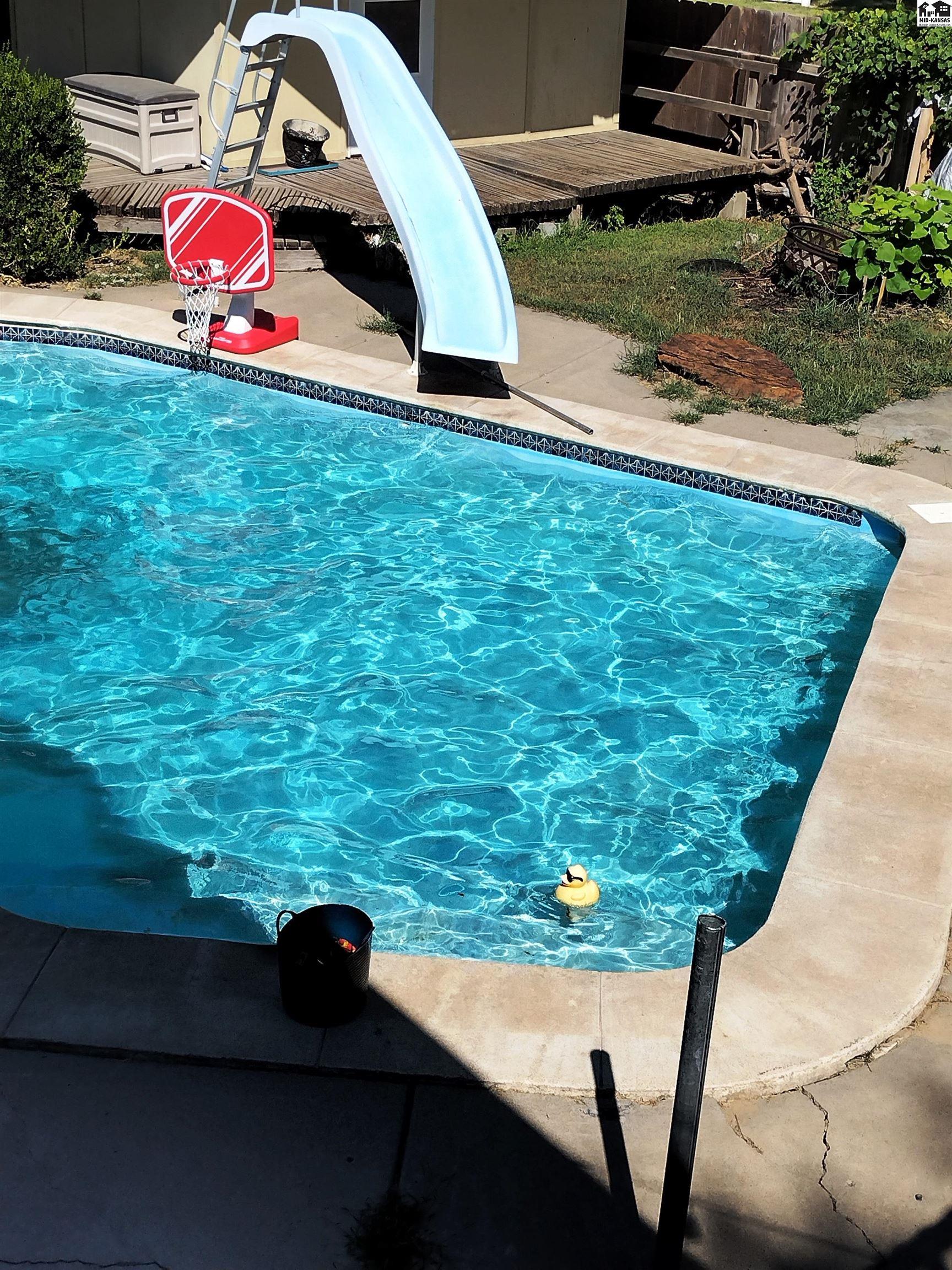 916 W 10th Street Newton KS 67114