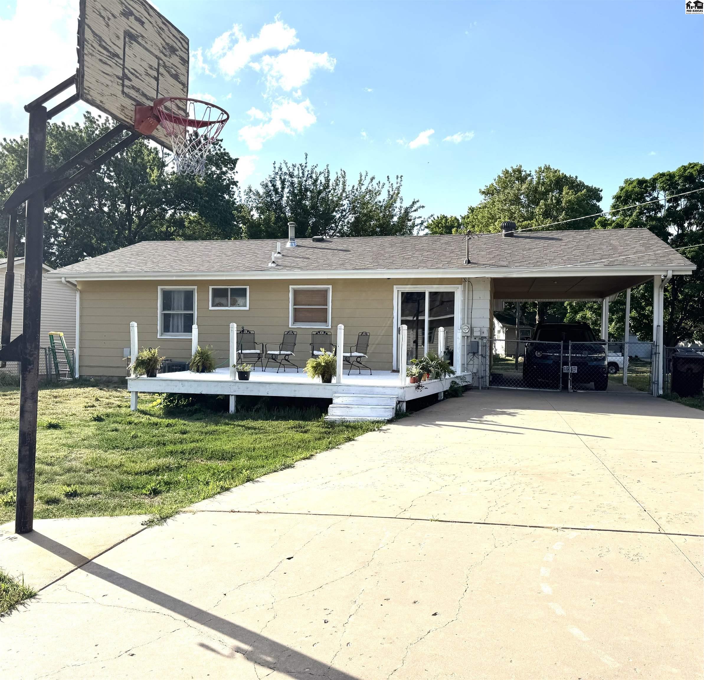 942 Sycamore Place Mcpherson KS 67460
