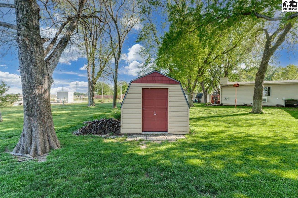 10 N Stadium Street Haven KS 67543