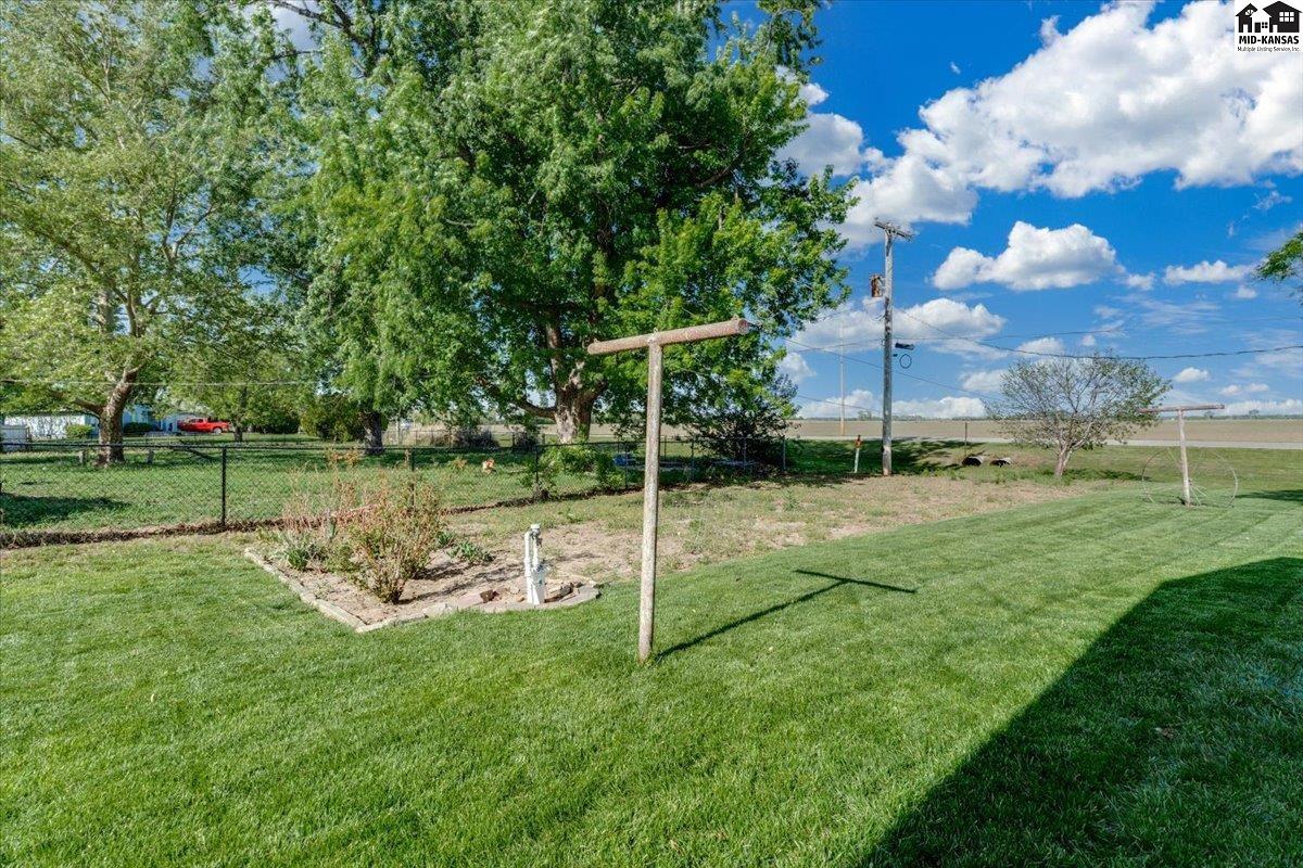 10 N Stadium Street Haven KS 67543