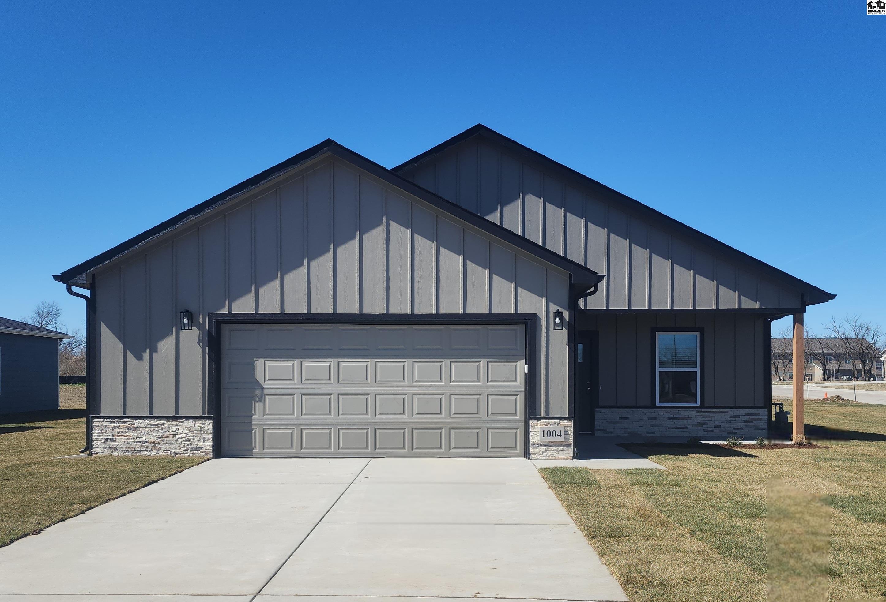 1004 Spring Creek Road Mcpherson KS 67460