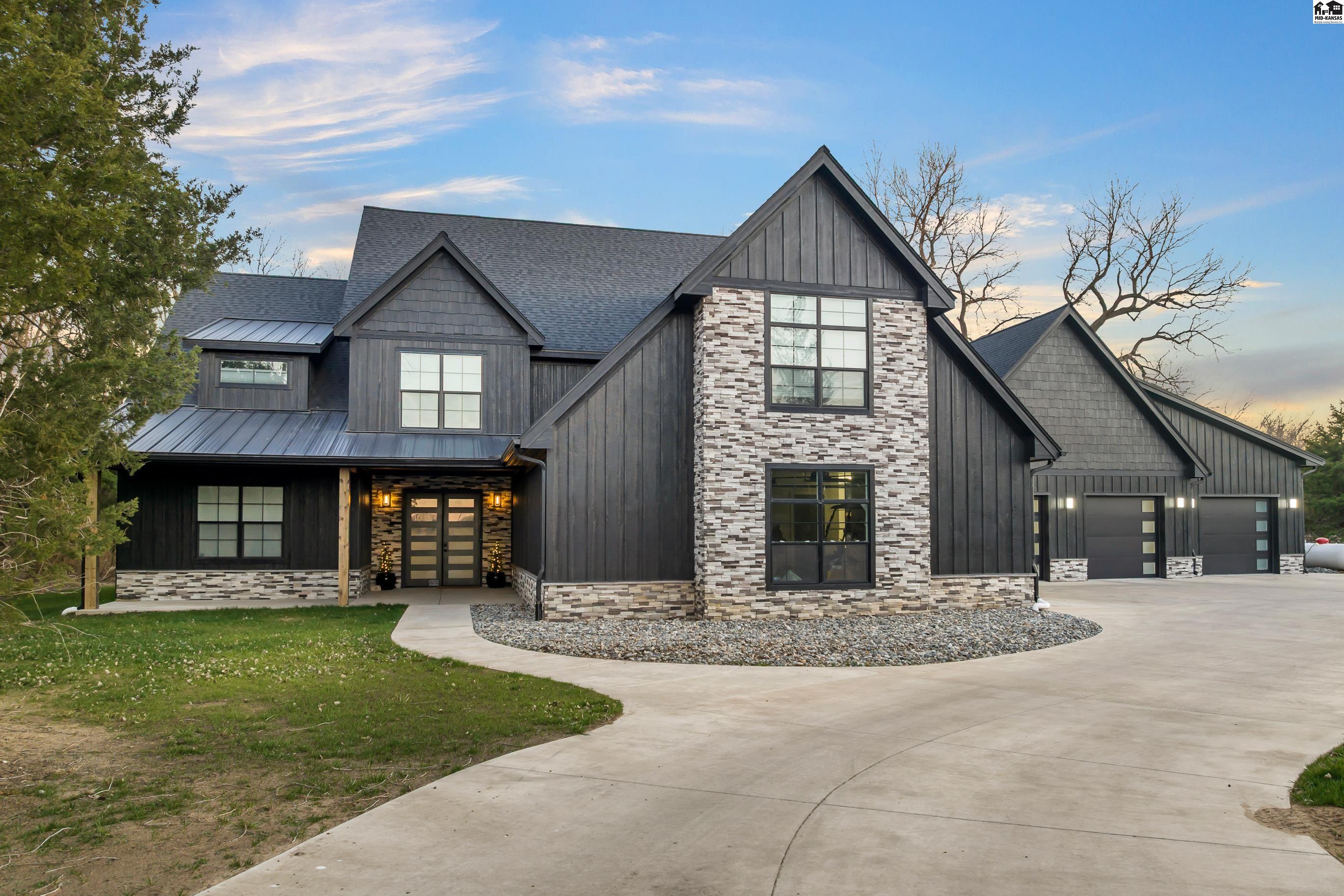 10606 Wildwood Drive Hutchinson KS 67502