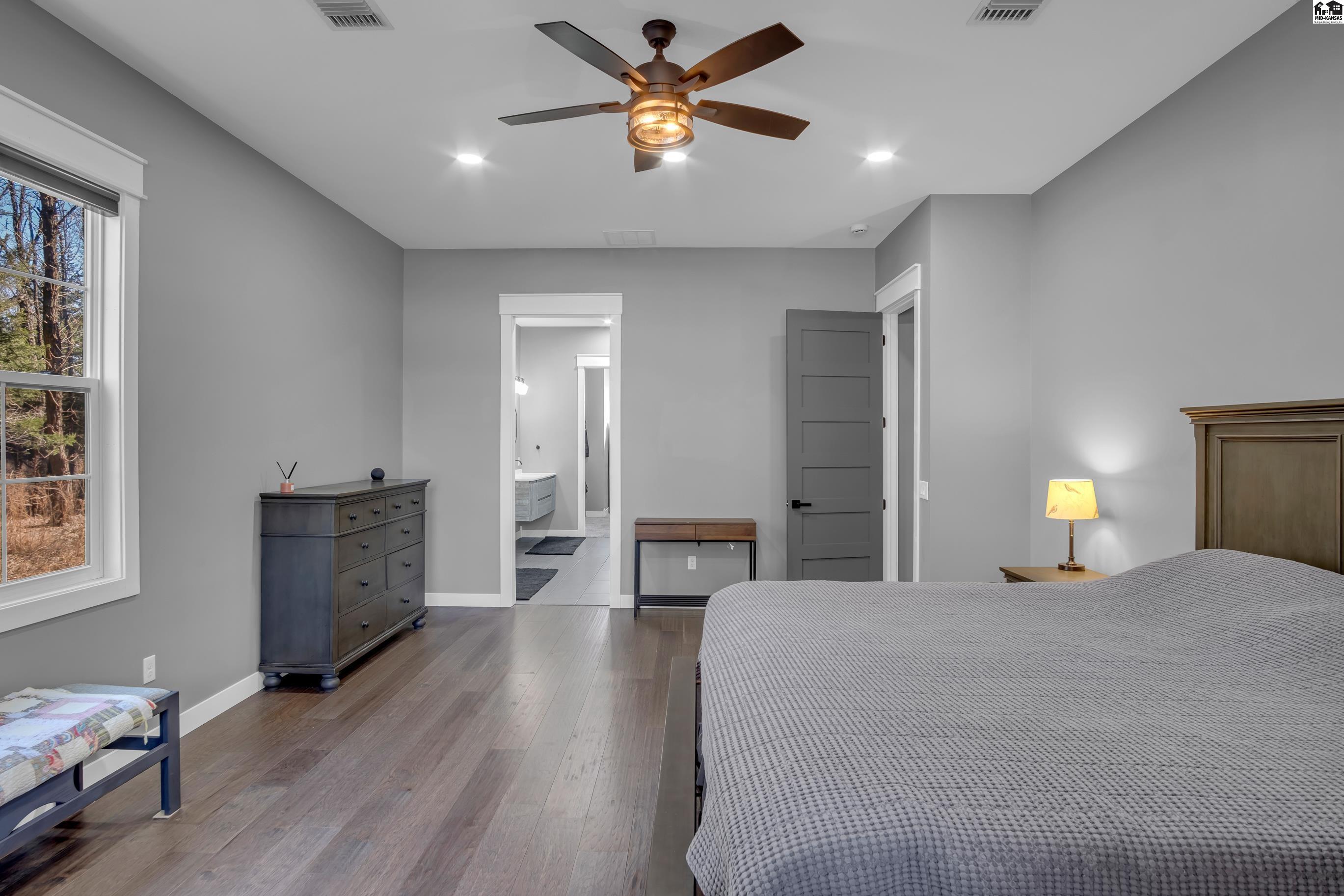 10606 Wildwood Drive Hutchinson KS 67502