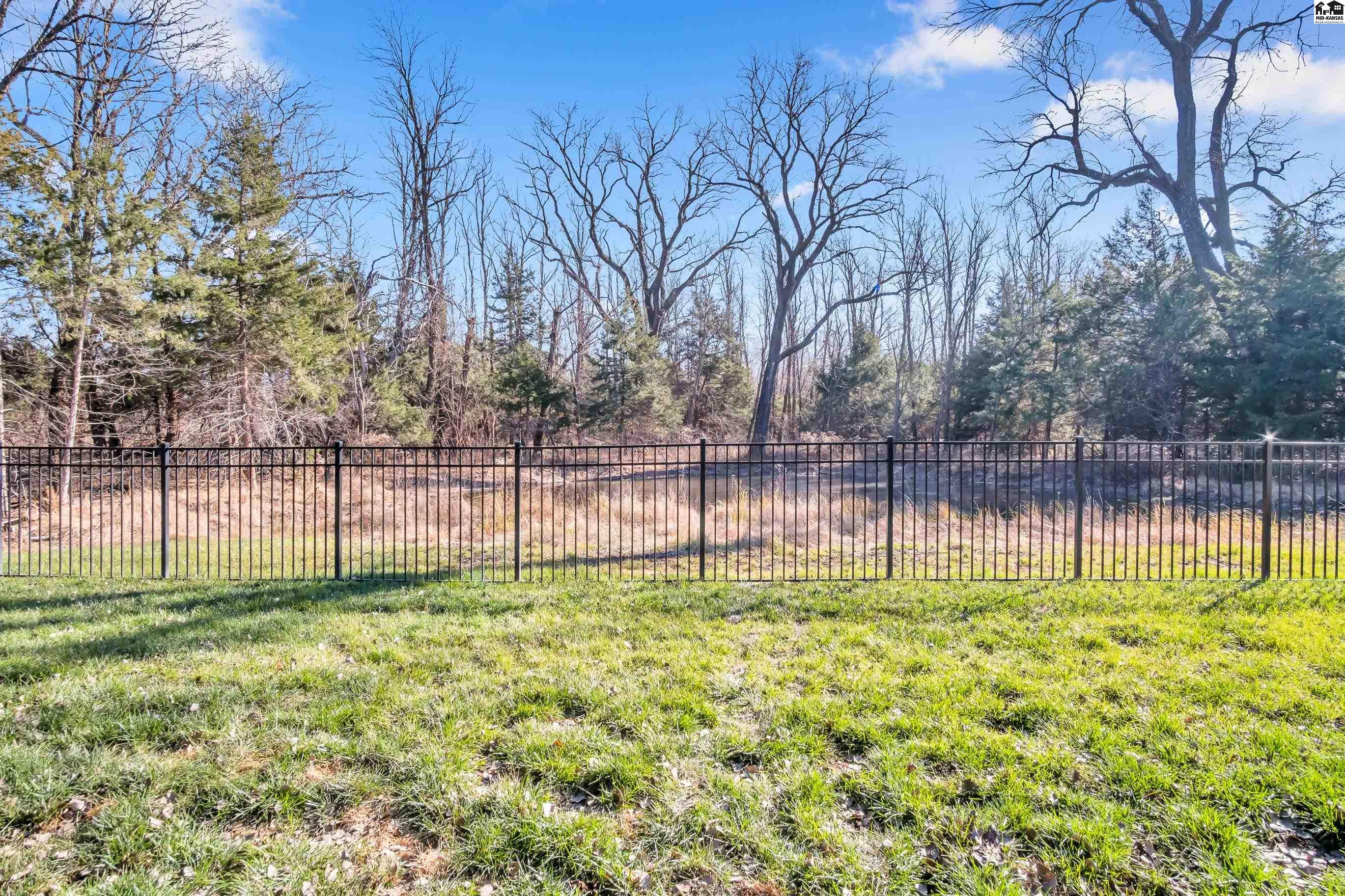 10606 Wildwood Drive Hutchinson KS 67502