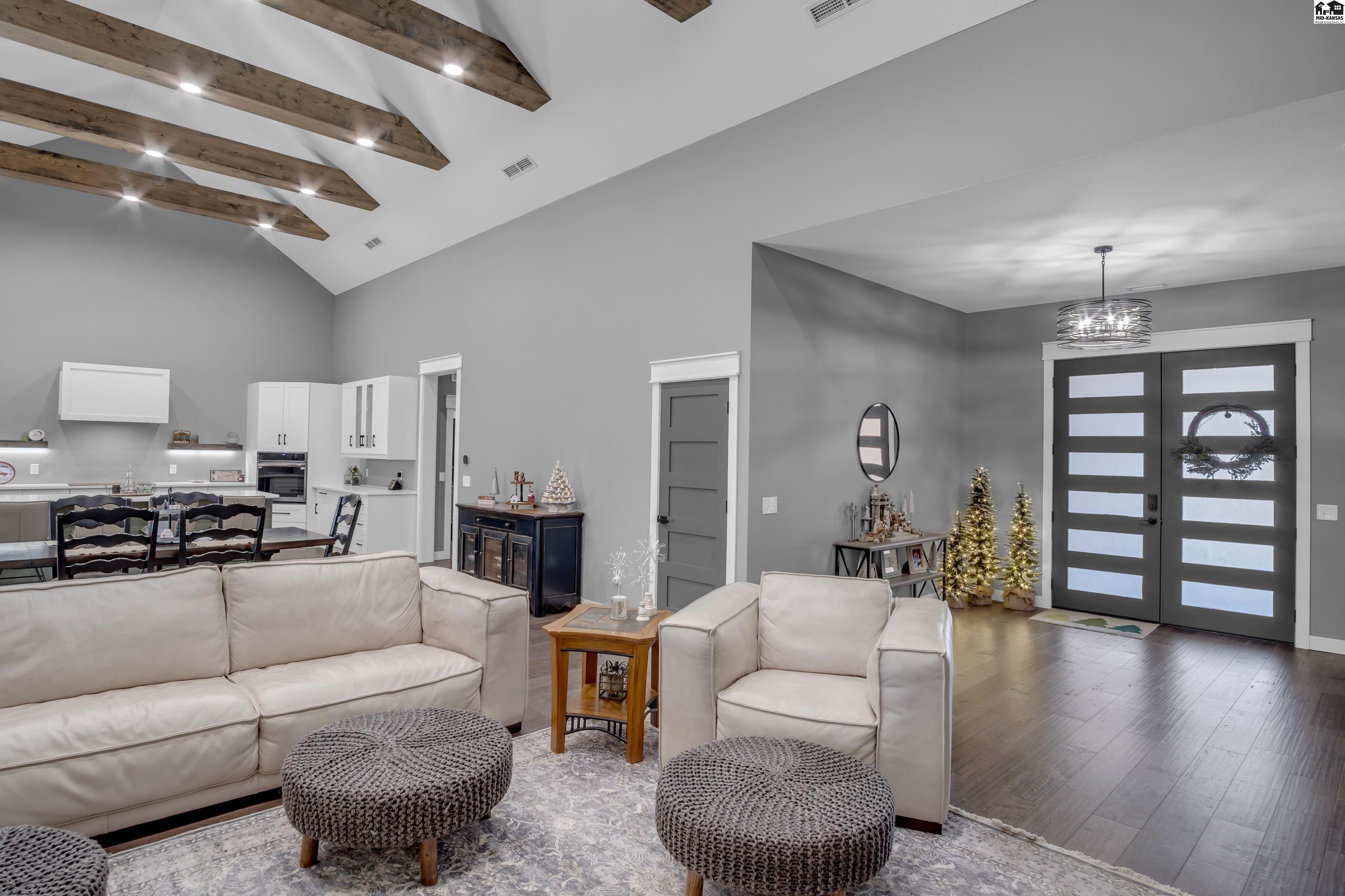 10606 Wildwood Drive Hutchinson KS 67502