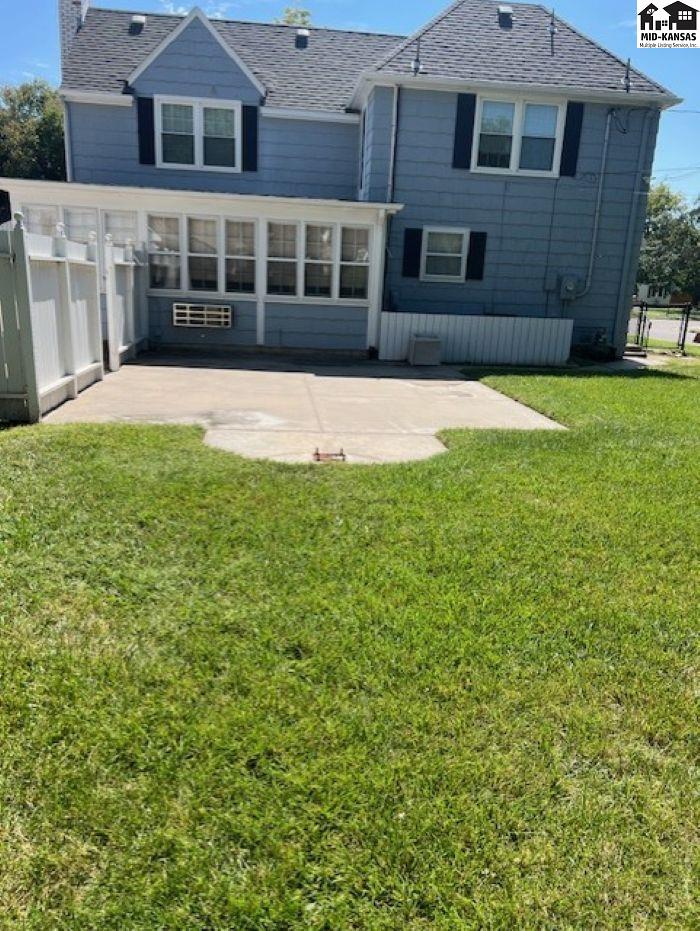 116 W 19th Avenue Hutchinson KS 67502