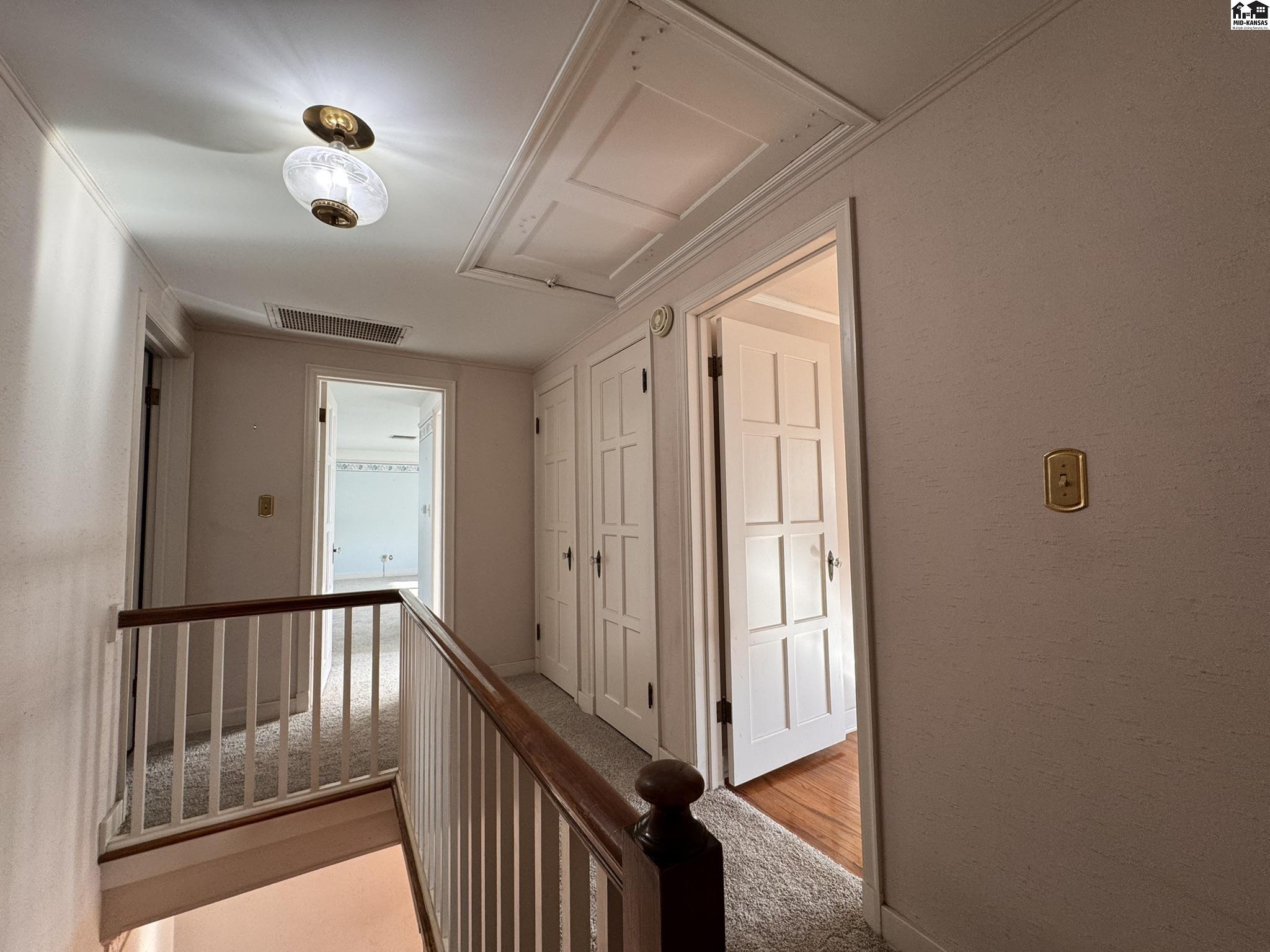 116 W 19th Avenue Hutchinson KS 67502