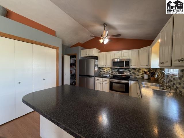 302 E 37th Avenue Hutchinson KS 67502