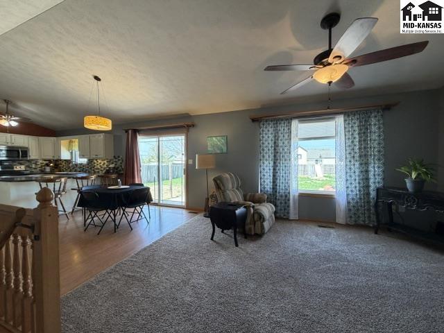 302 E 37th Avenue Hutchinson KS 67502