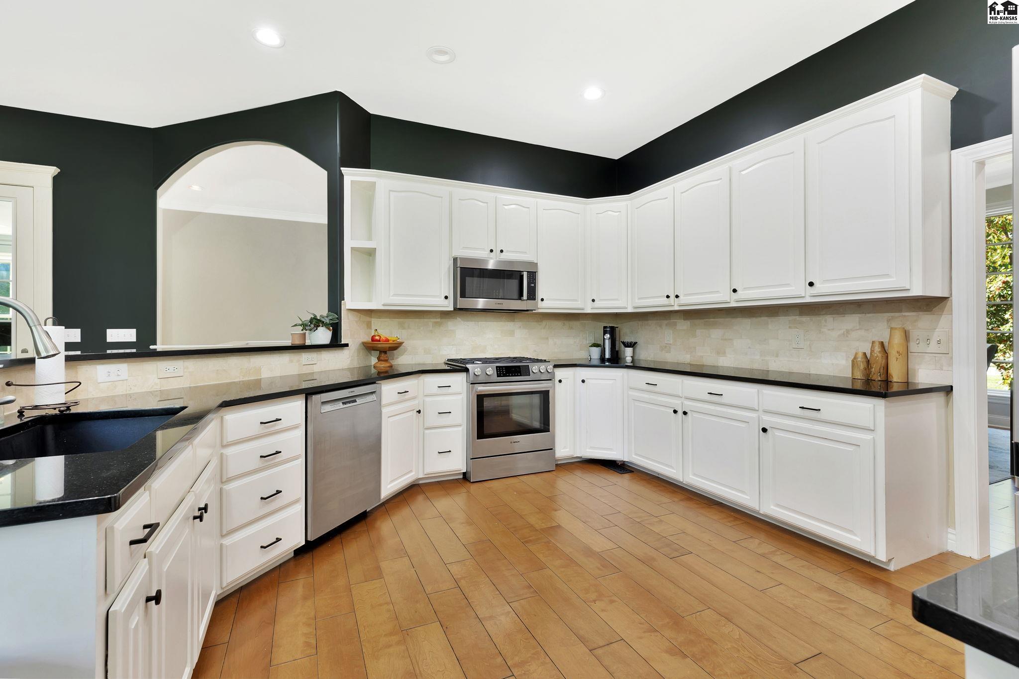 4603 Spyglass Drive Hutchinson KS 67502